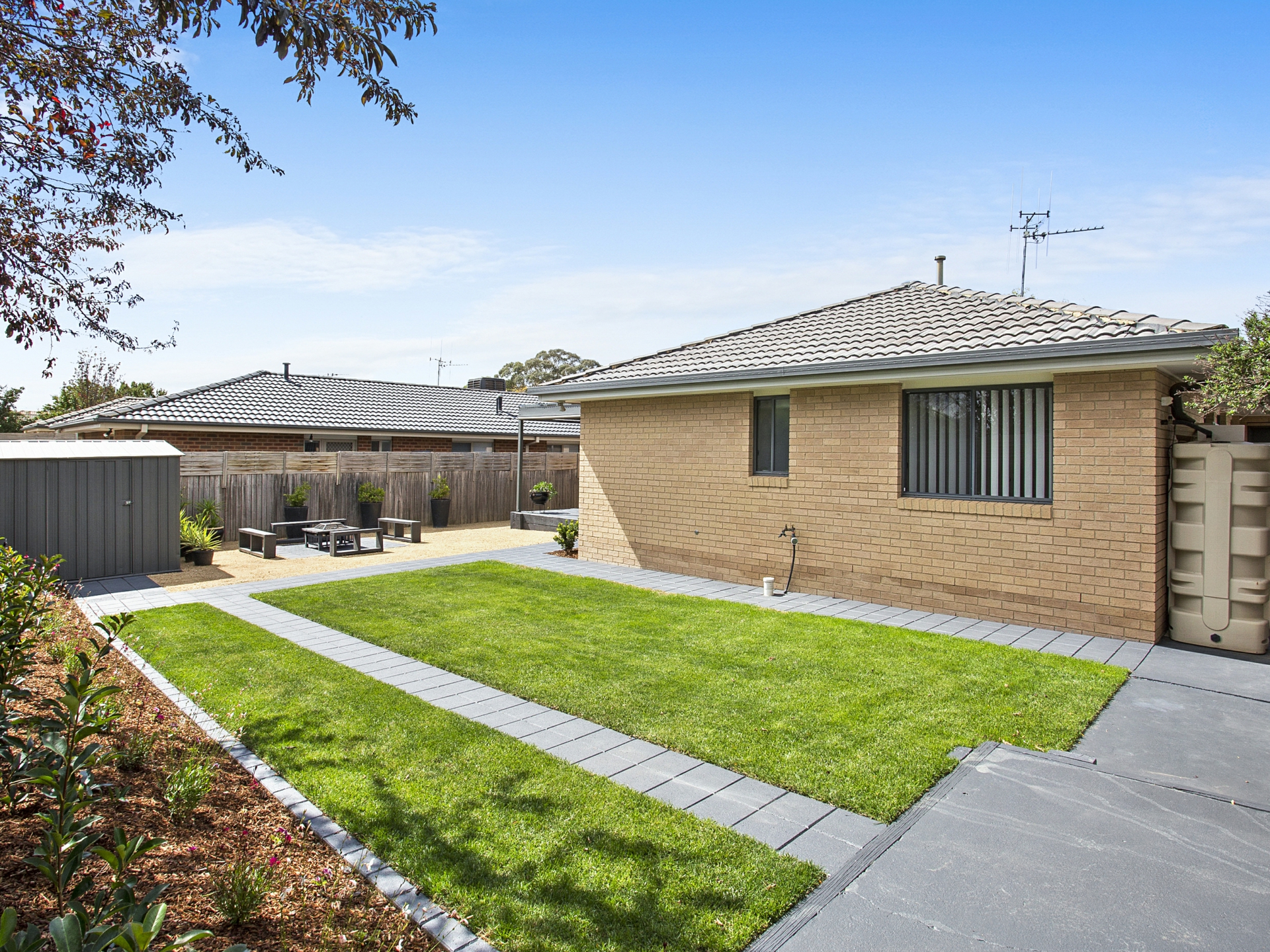 15 Triton Street Dunlop ACT