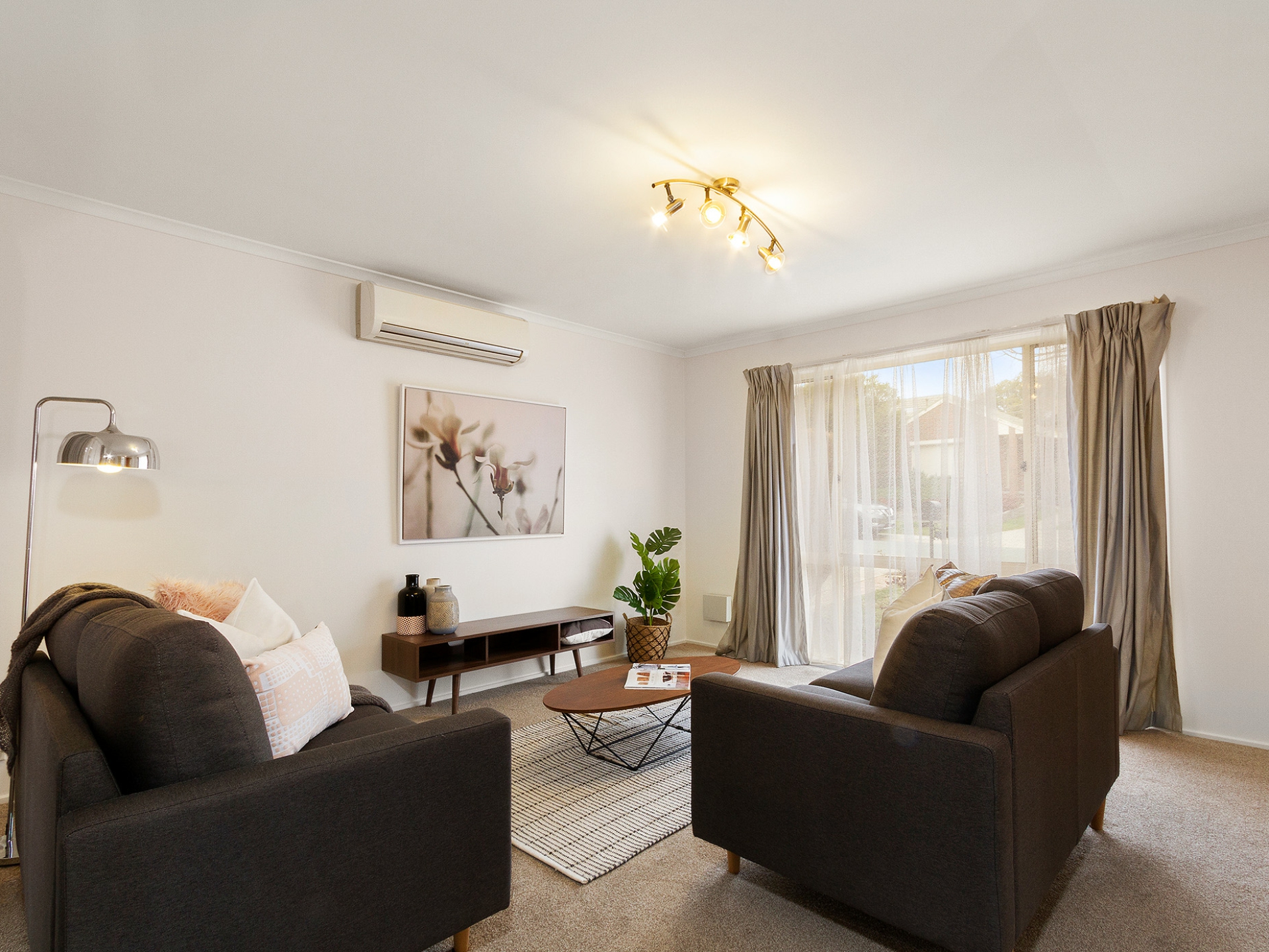4 Samuels Crescent Ngunnawal ACT