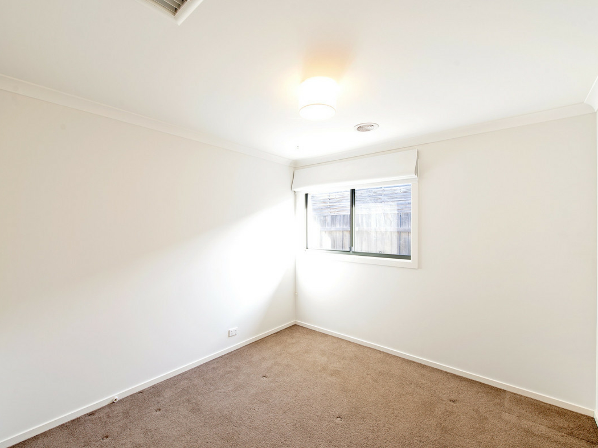 64 Alec Hope Crescent, FRANKLIN