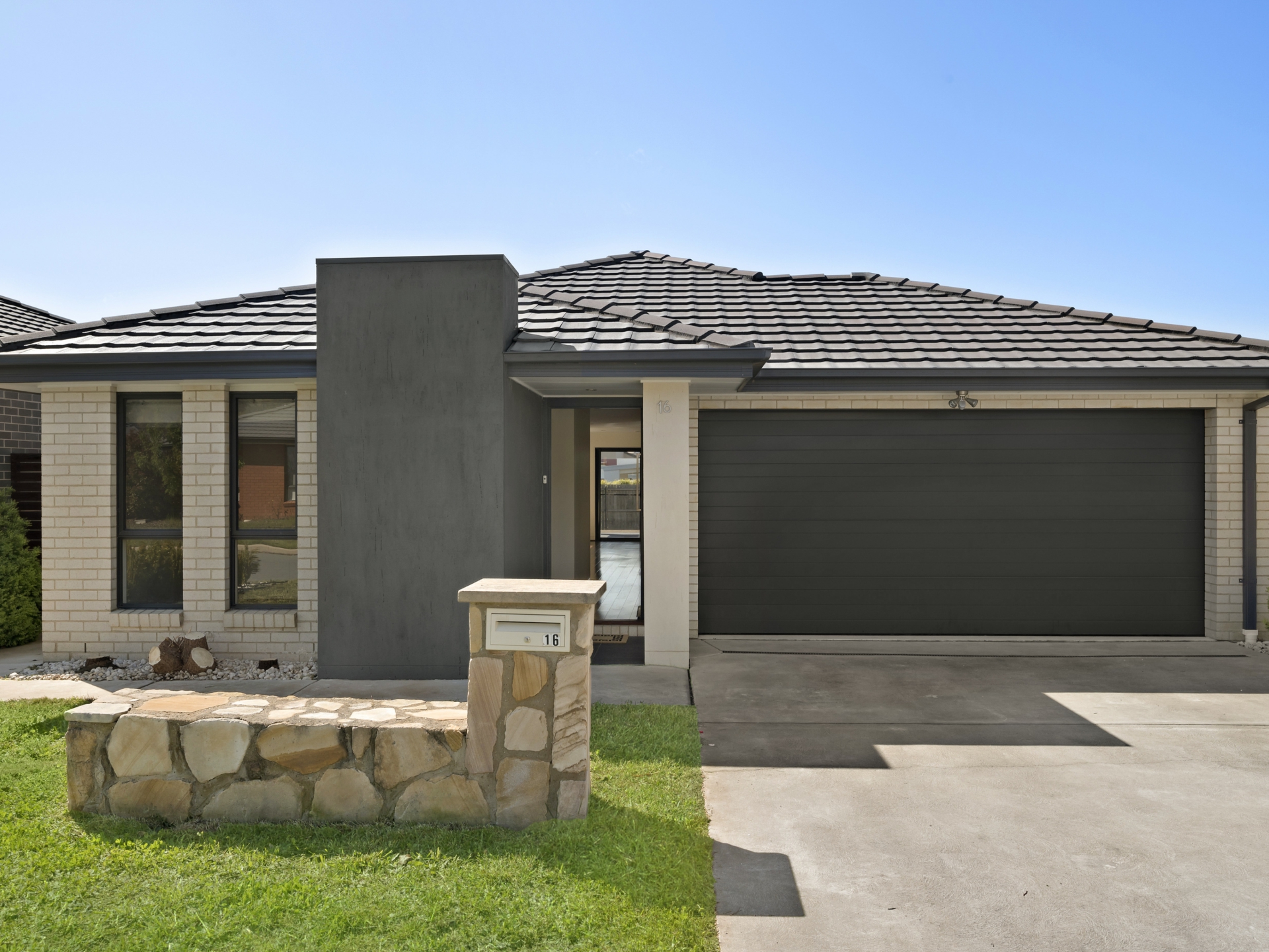 16 Jule Knight Street, Casey