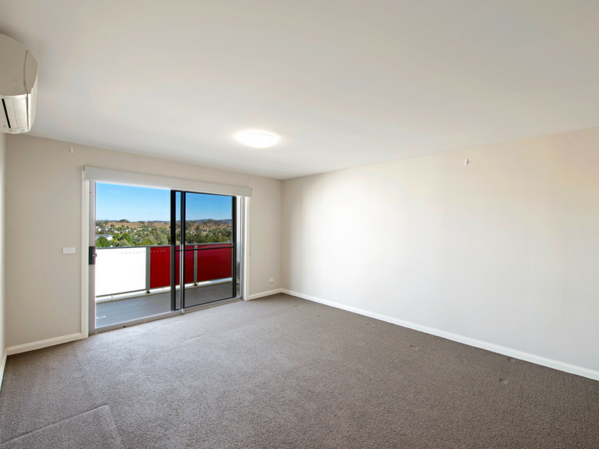 53/241 Flemington Road, Franklin