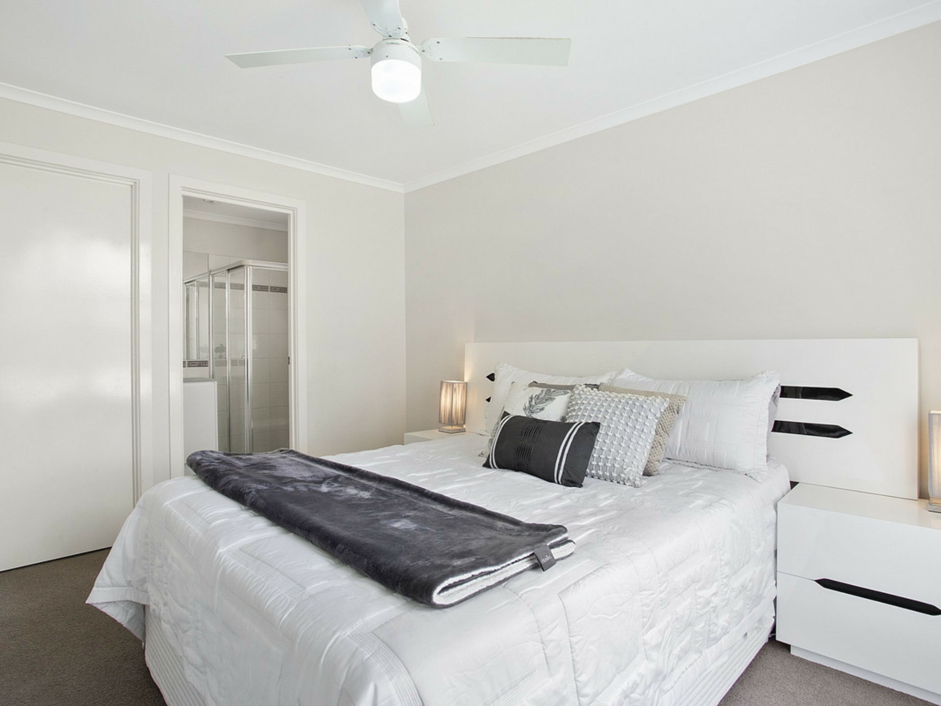15 Triton Street, DUNLOP