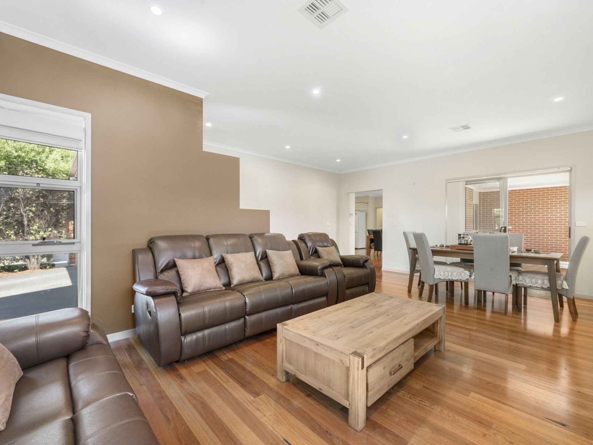 72 Kalianna Street, HARRISON