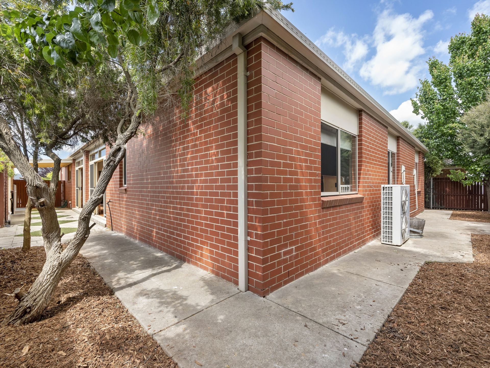 72 Kalianna Street, HARRISON