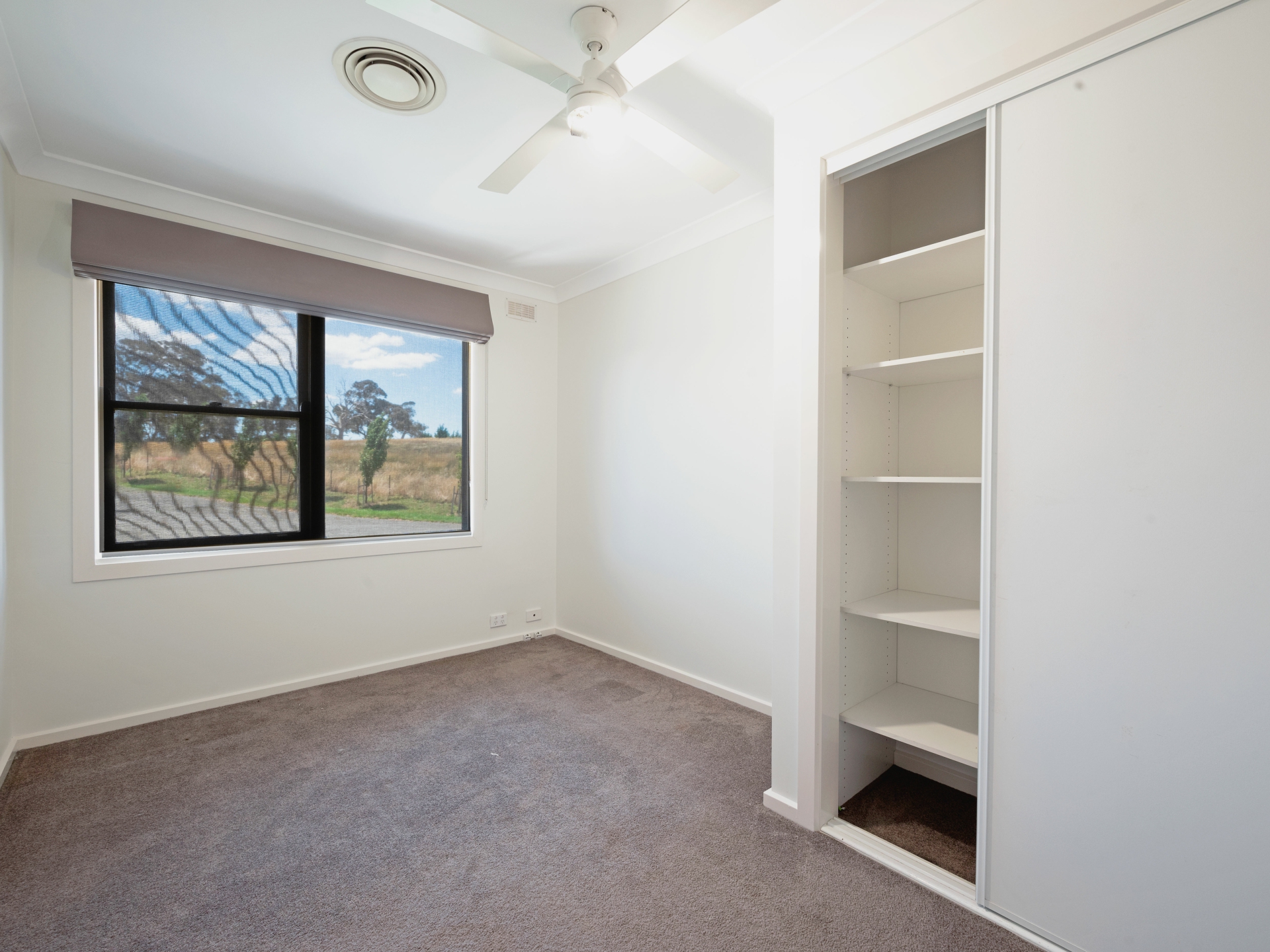 76 Kiaora Lane, SUTTON