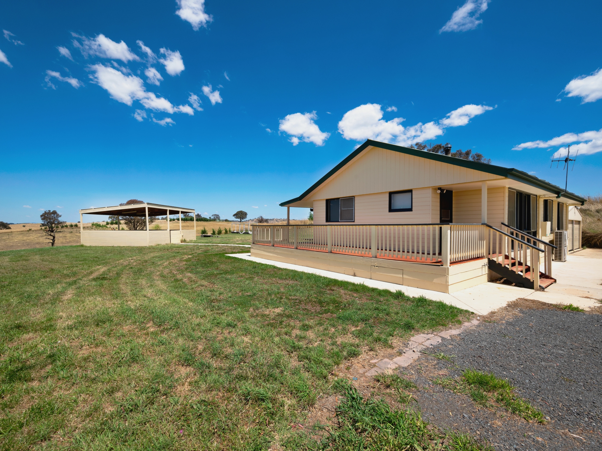 76 Kiaora Lane, SUTTON