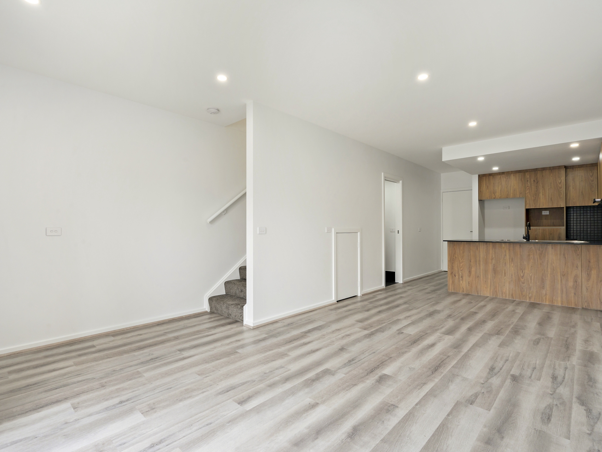 6A Harold White Avenue, COOMBS