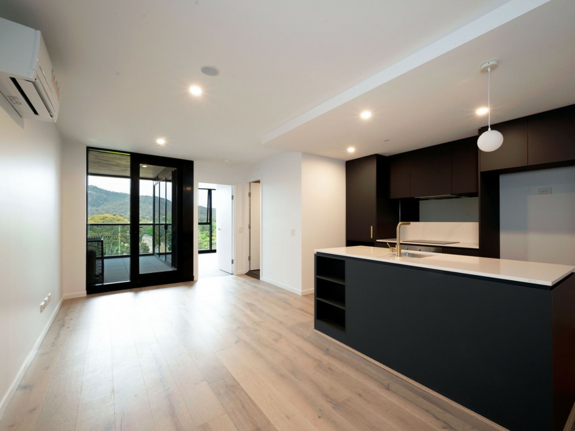 804/81 Cooyong Street, CITY