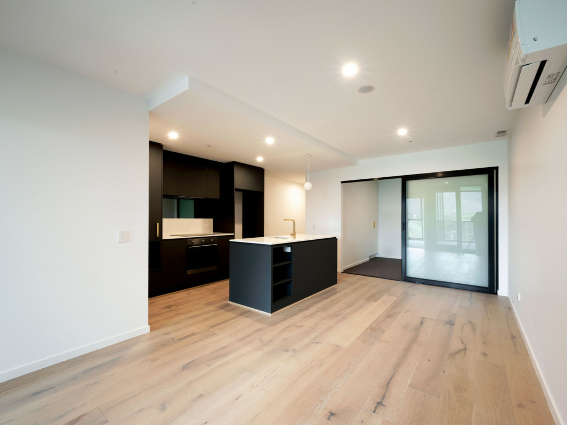 804/81 Cooyong Street, CITY