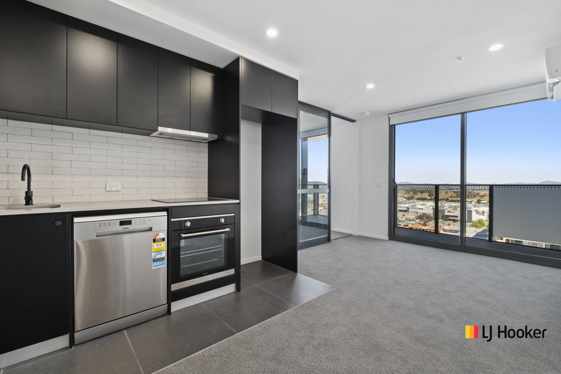 1201/90 Swain Street, GUNGAHLIN