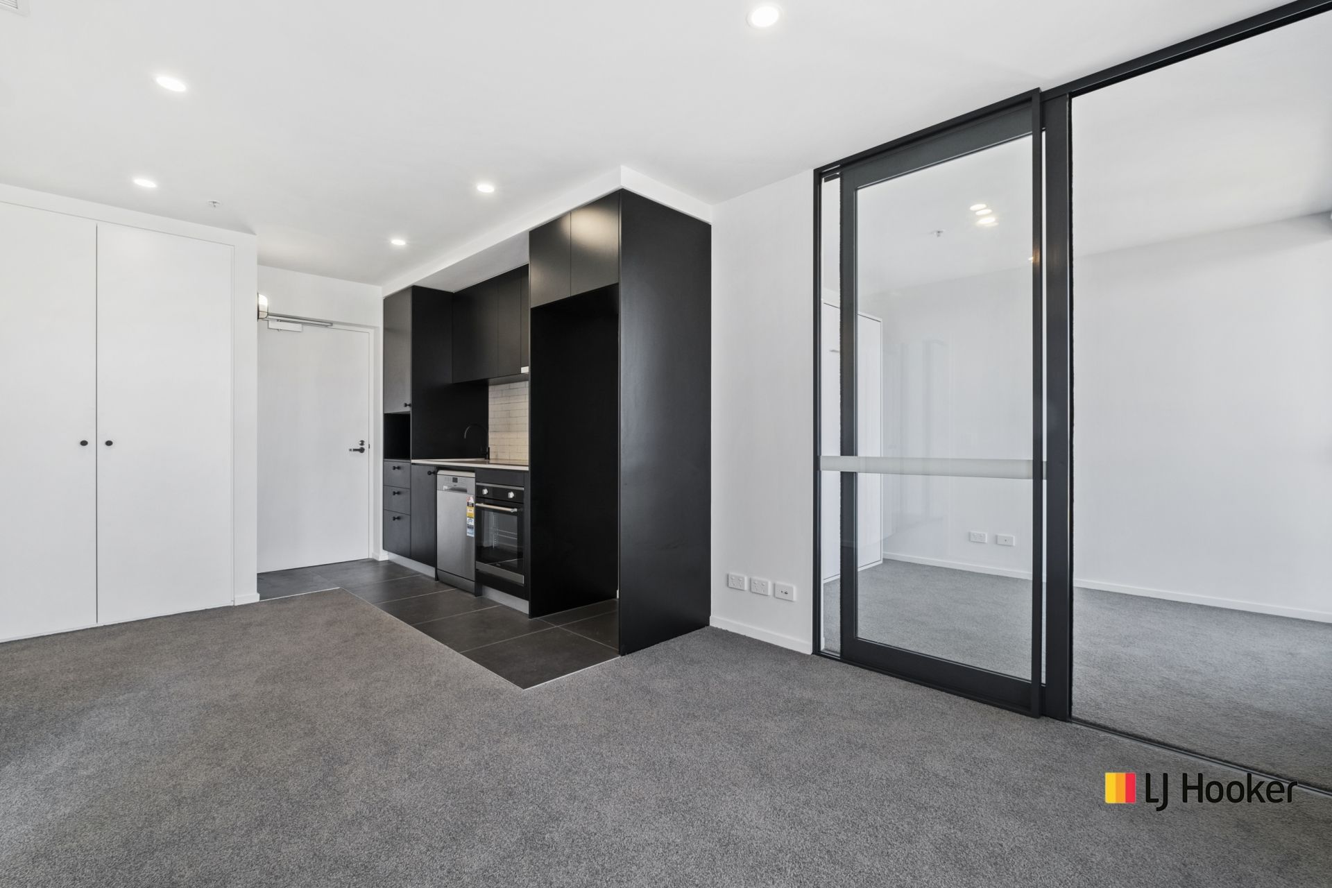 1201/90 Swain Street, GUNGAHLIN