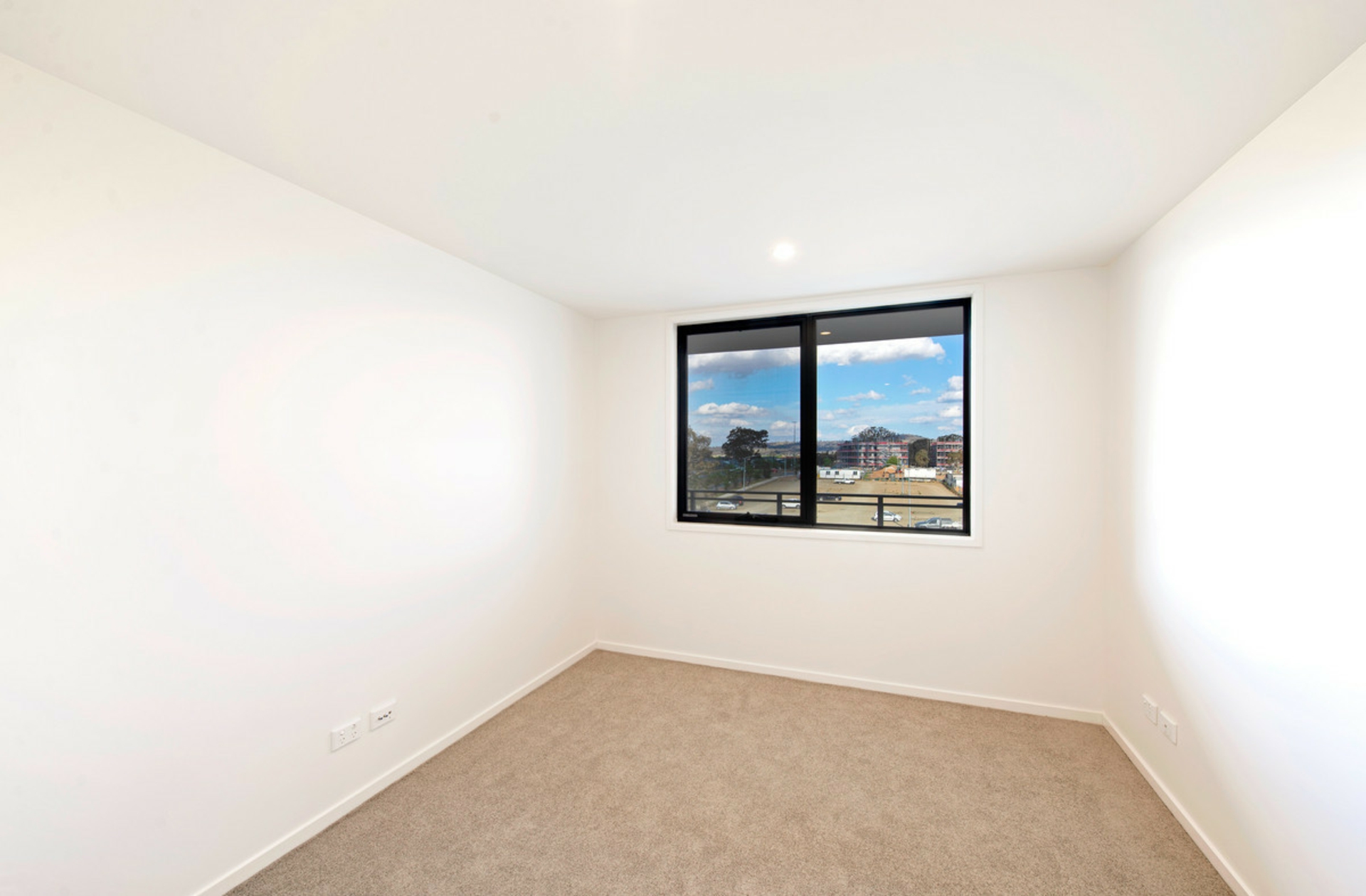 73/2 Hinder Street, GUNGAHLIN