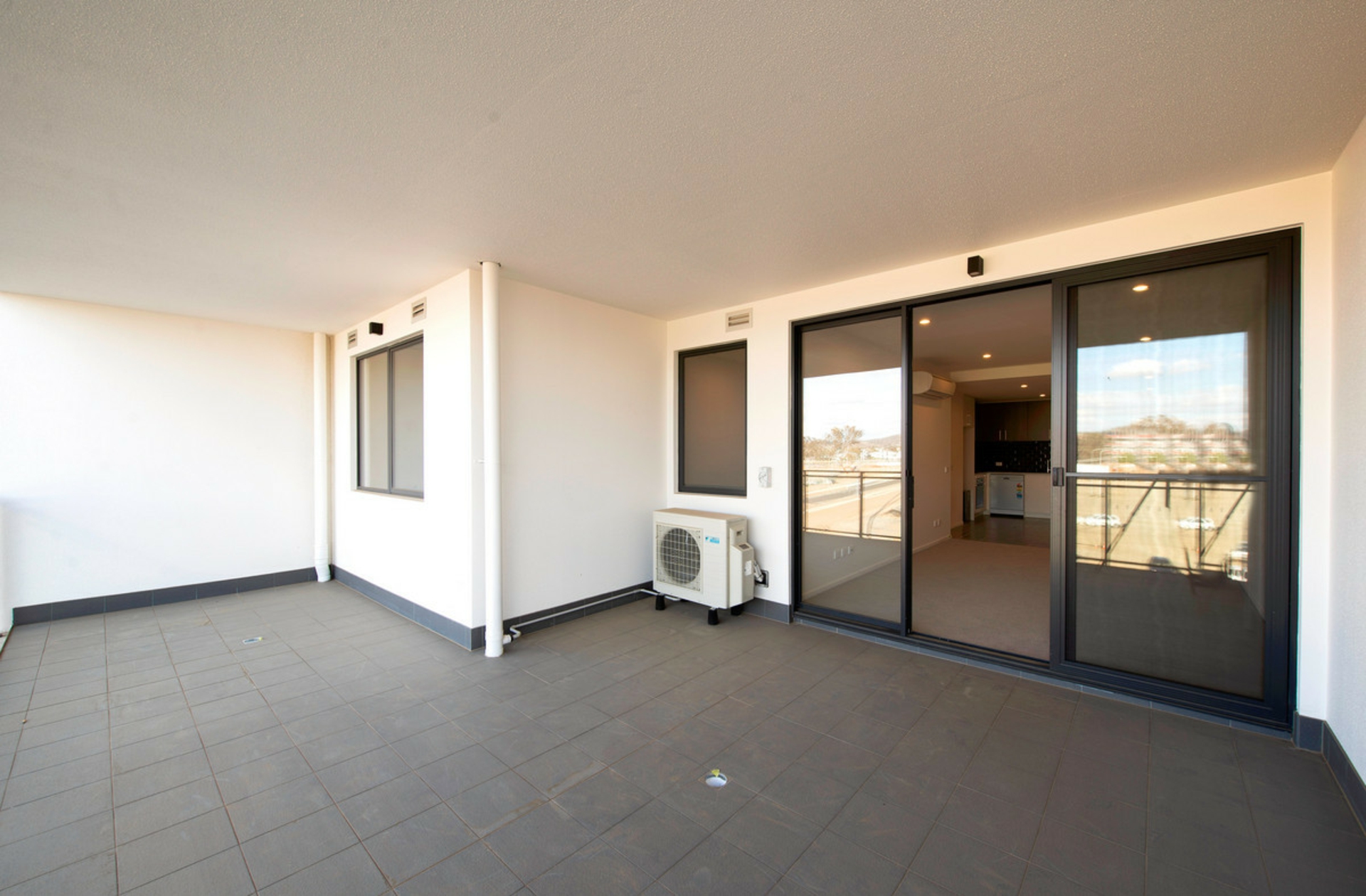 73/2 Hinder Street, GUNGAHLIN
