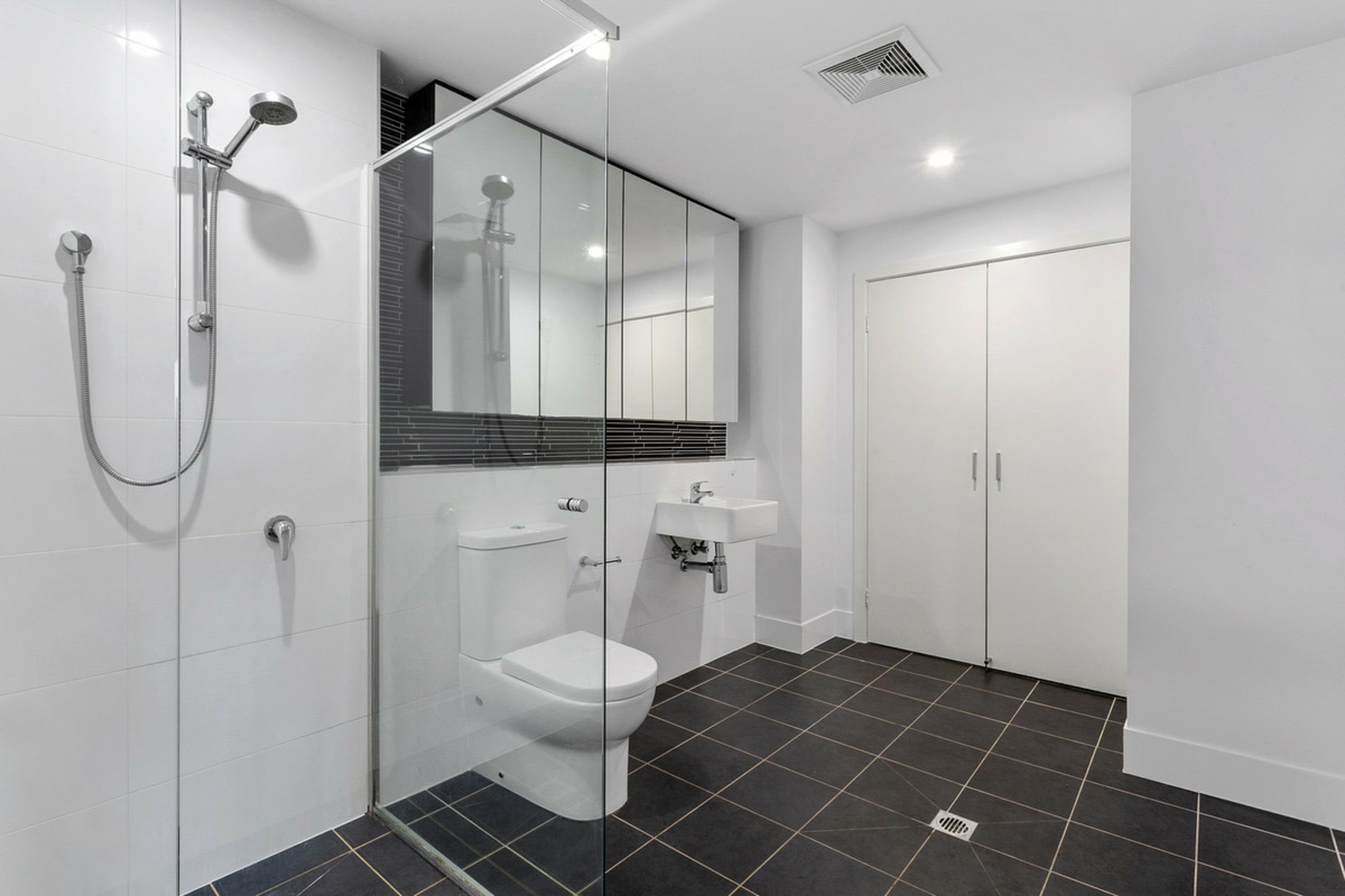 205/24 Philip Hodgins Street, WRIGHT