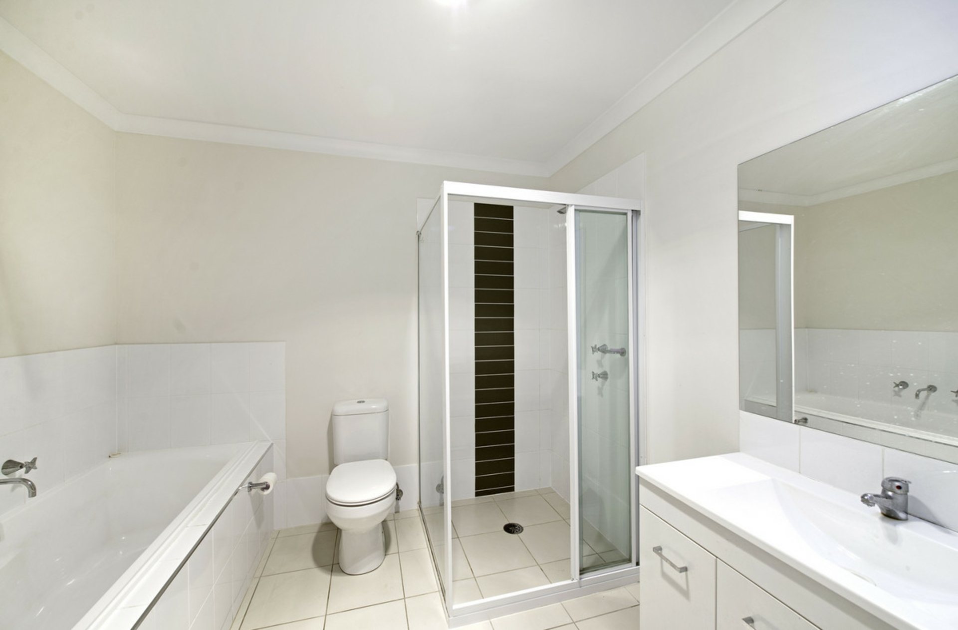 14/71 Lawrenson Circuit, JACKA