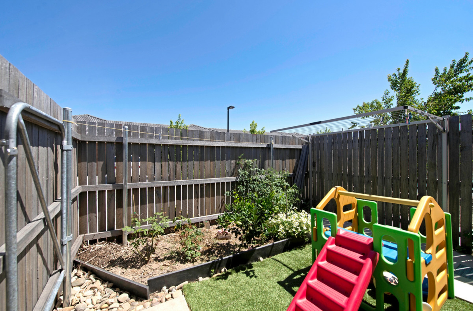 14/71 Lawrenson Circuit, JACKA