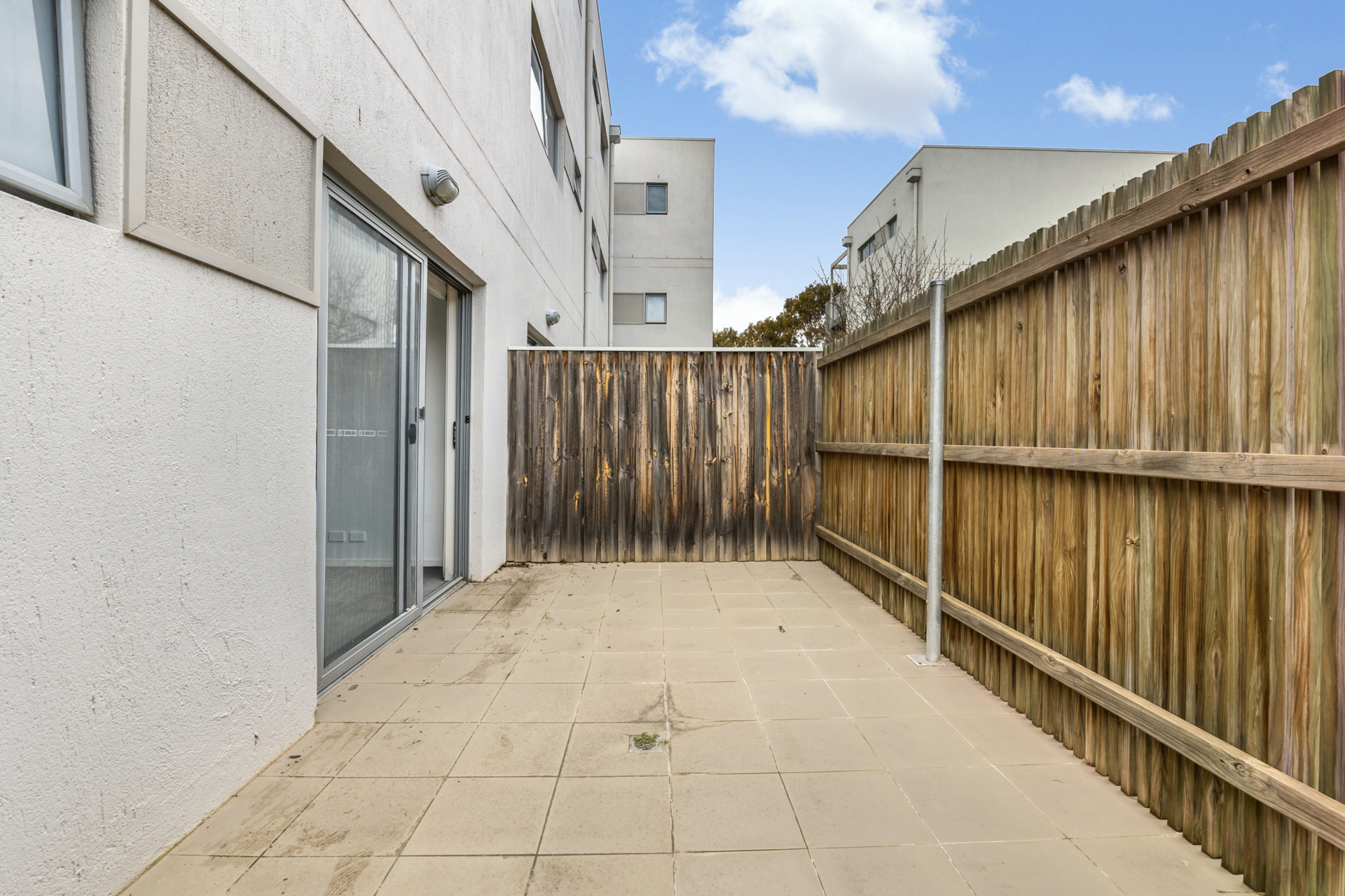 82/75 Elizabeth Jolley Crescent, FRANKLIN