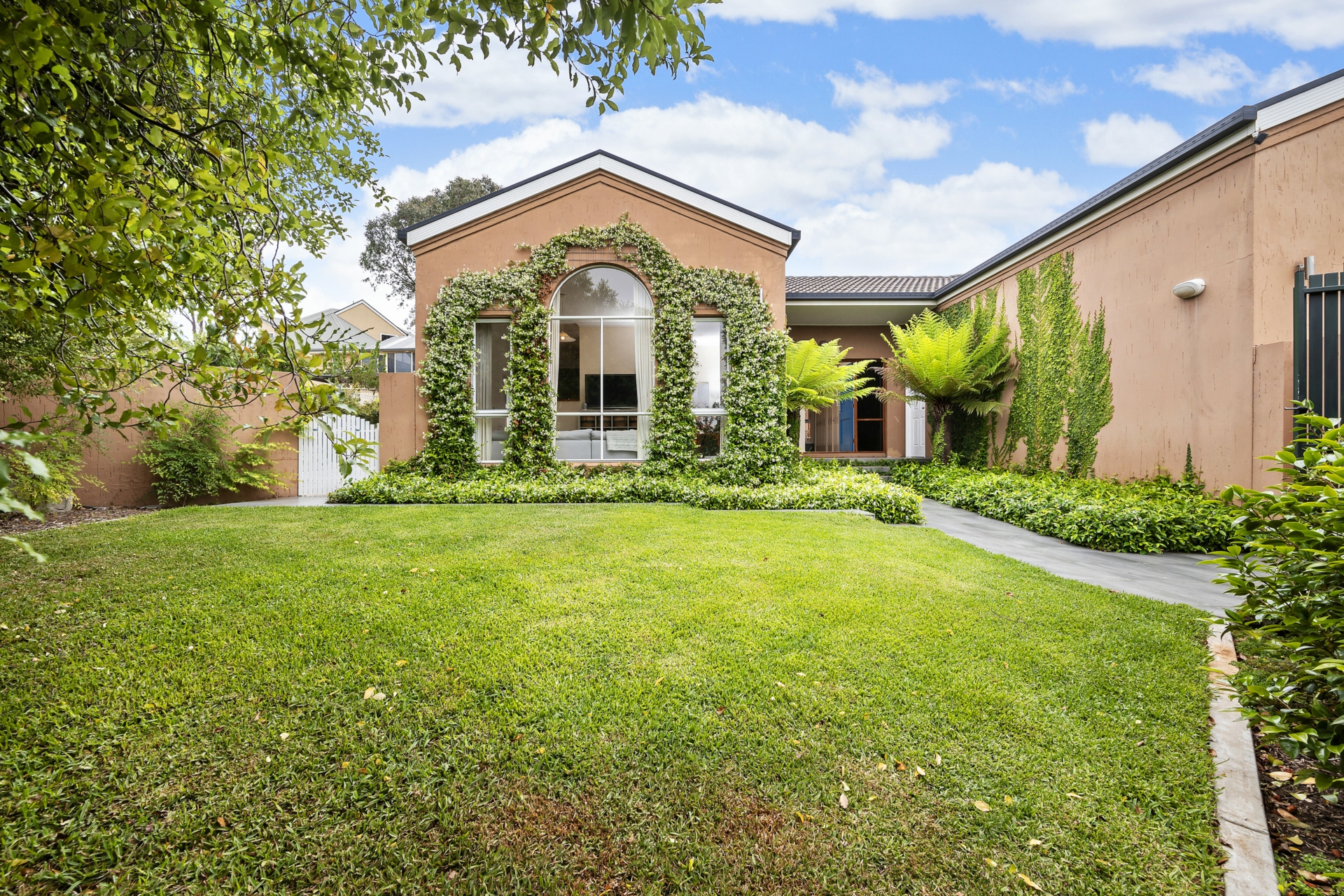 13 Rumbelow Court, NICHOLLS