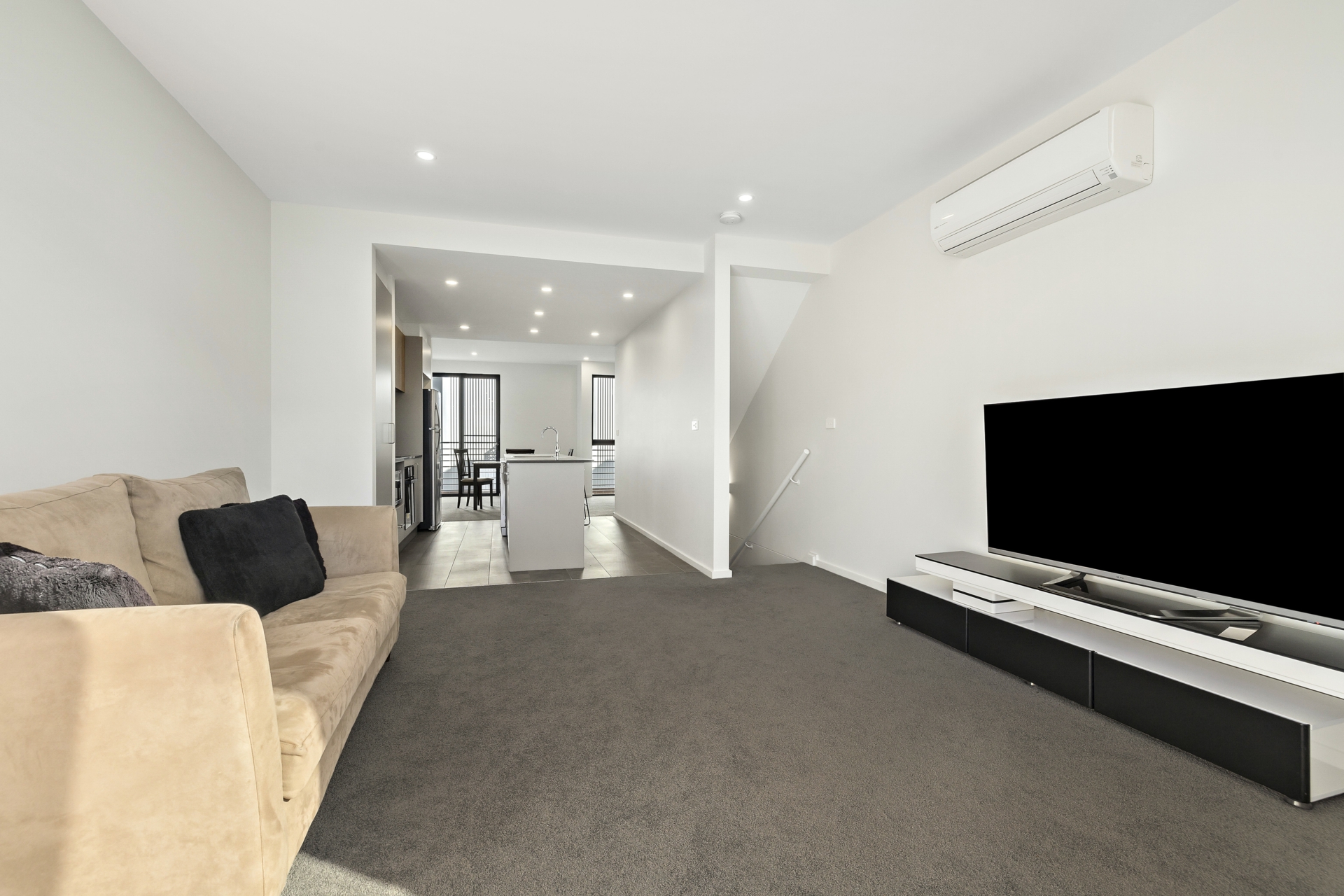 114/2 Woodberry Avenue, COOMBS