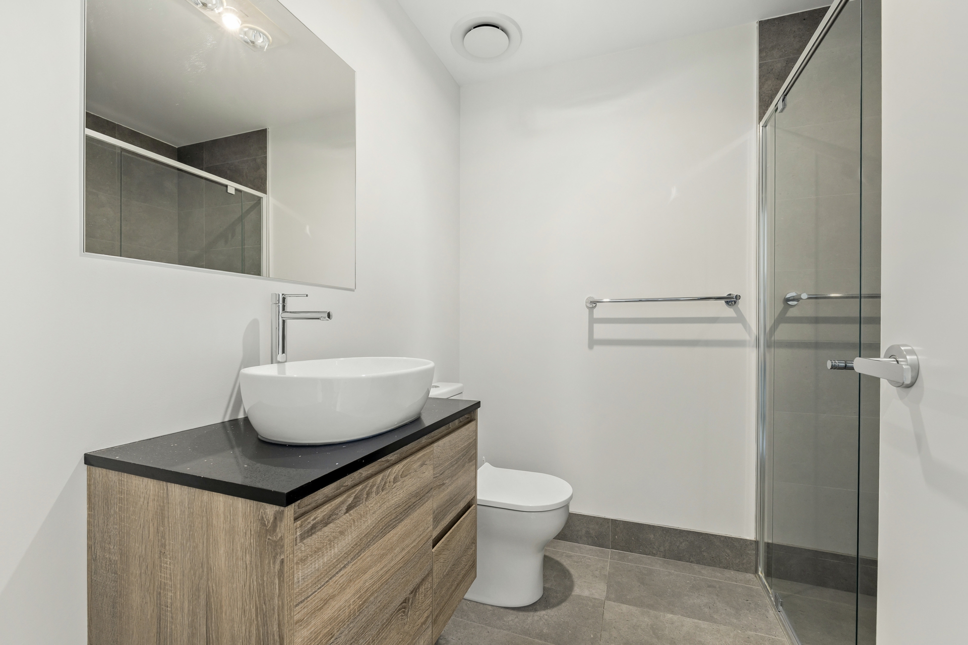 114/2 Woodberry Avenue, COOMBS