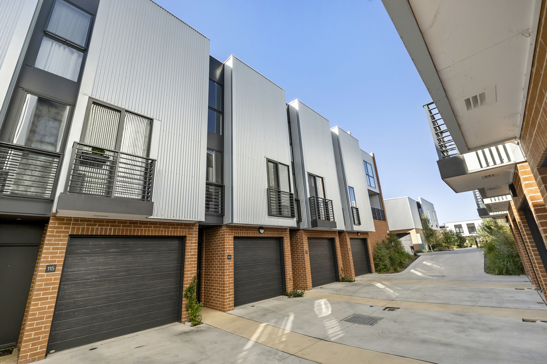 114/2 Woodberry Avenue, COOMBS