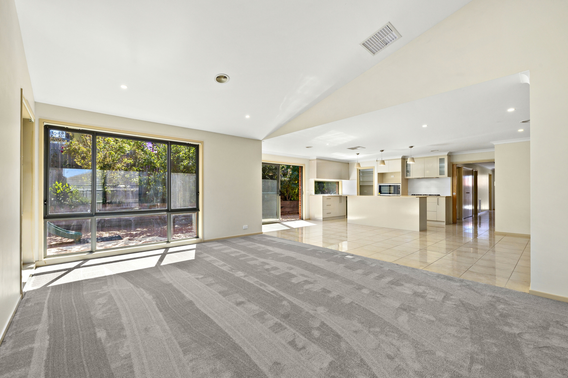 21 Lucy Beeton Crescent, BONNER