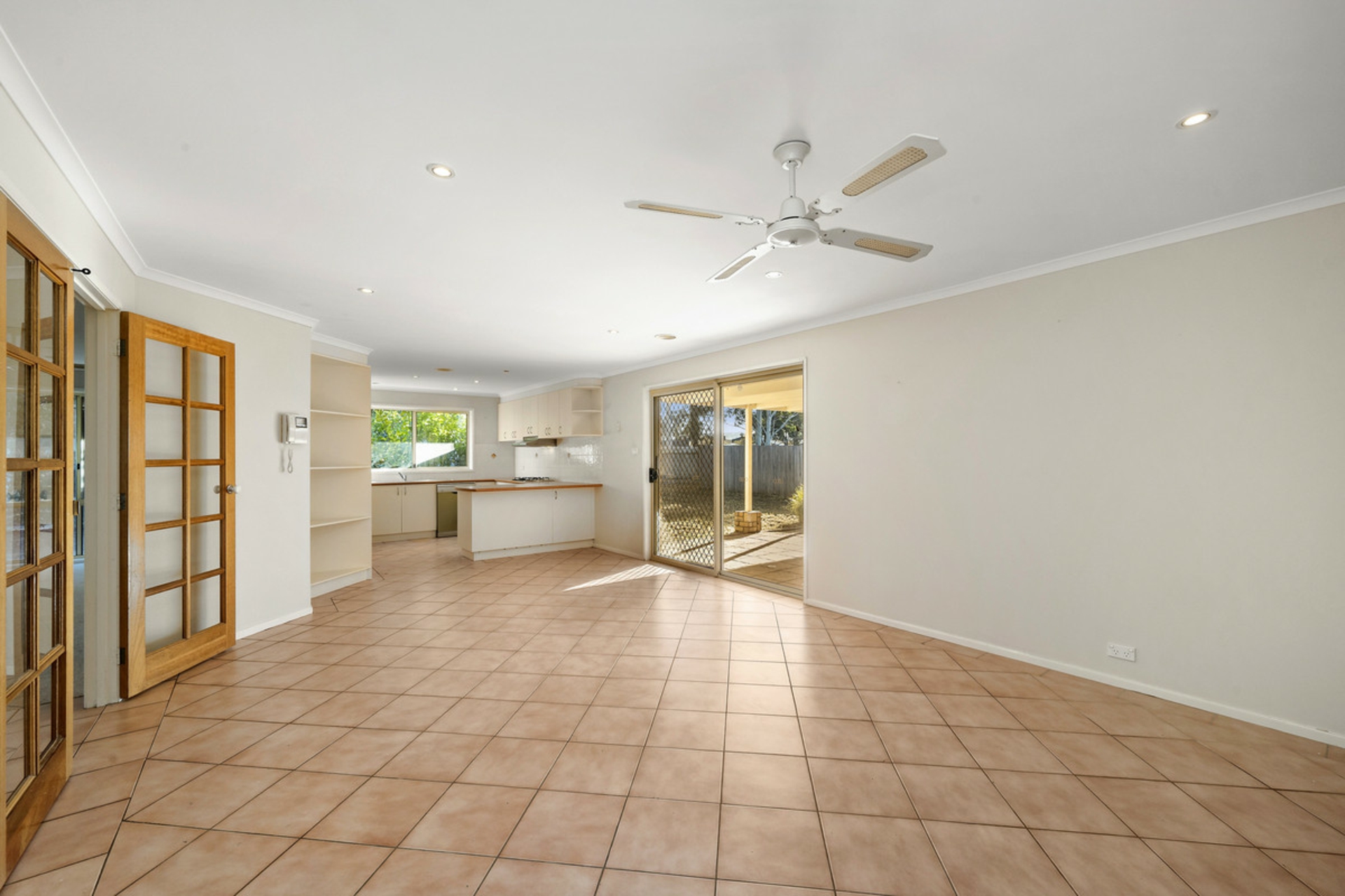 26 Bondfield Street — photo 3 of 19