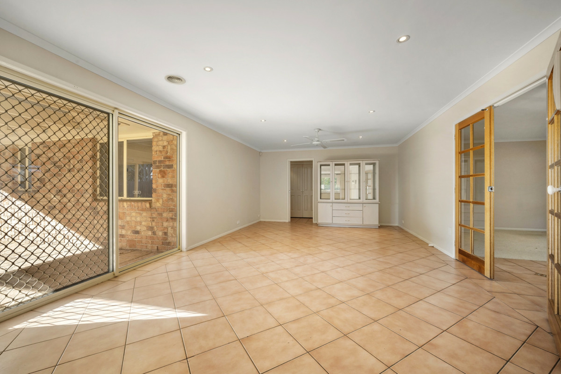 26 Bondfield Street — photo 8 of 19