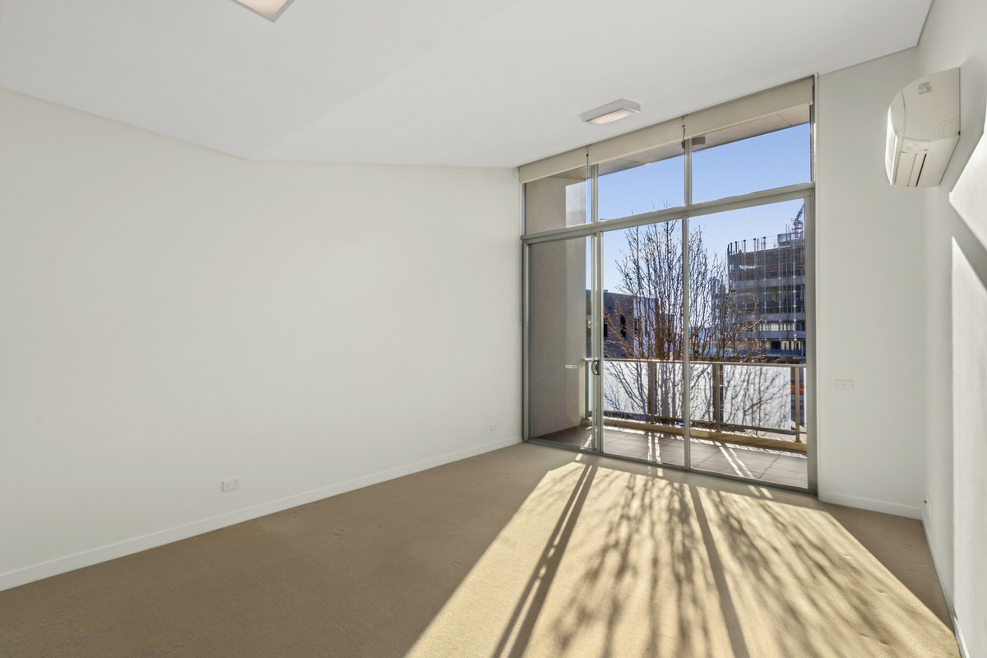 177/116 Easty Street, PHILLIP