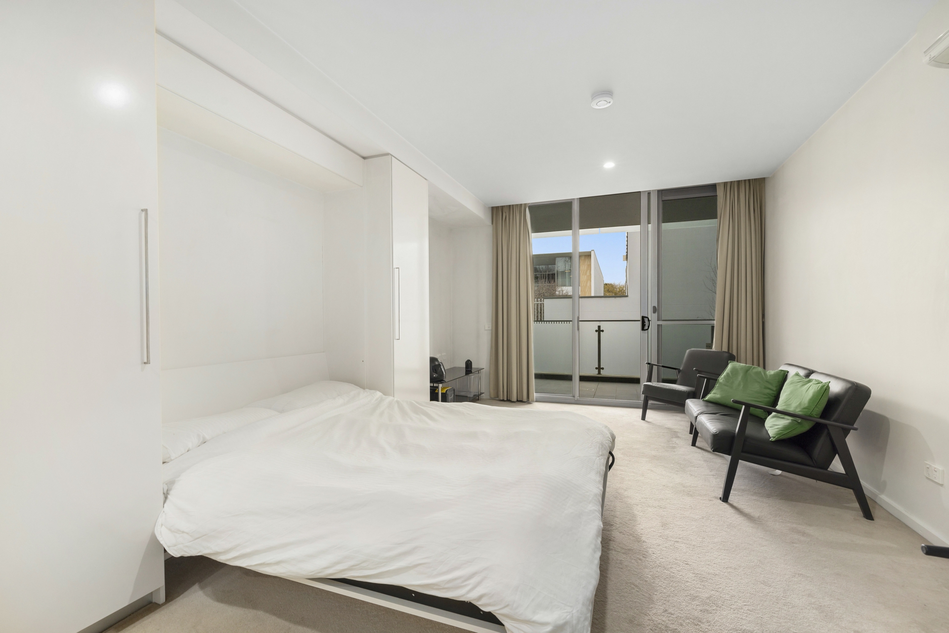 110/50 Eastlake Parade, KINGSTON