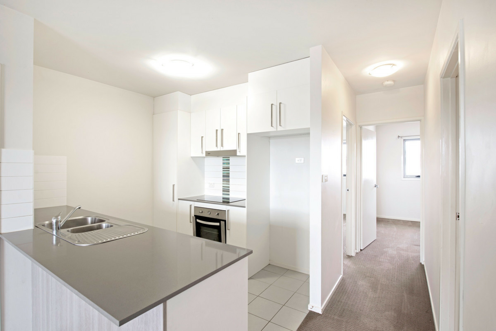 82/311 Flemington Road — photo 7 of 23