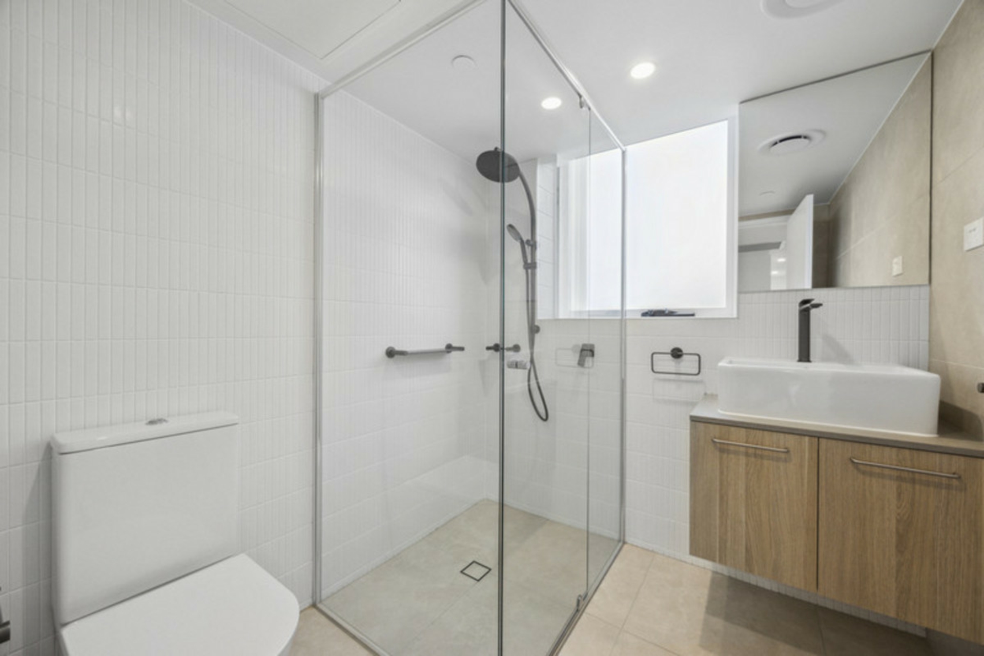 301/355 Northbourne Avenue — photo 6 of 11