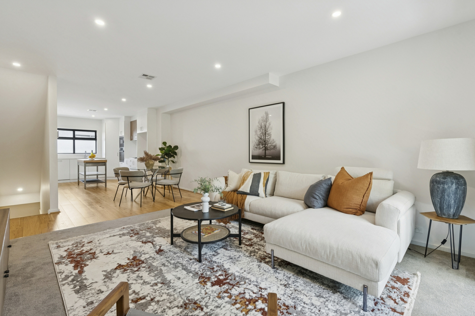 21/33 Braybrooke Street — photo 3 of 19