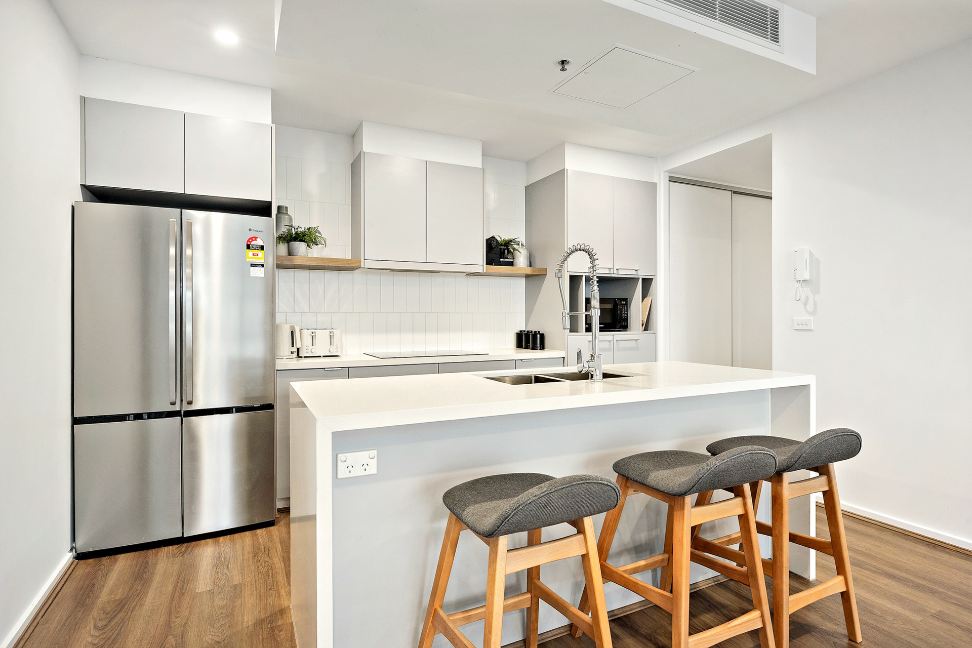 1307/2 Gribble Street — photo 5 of 15