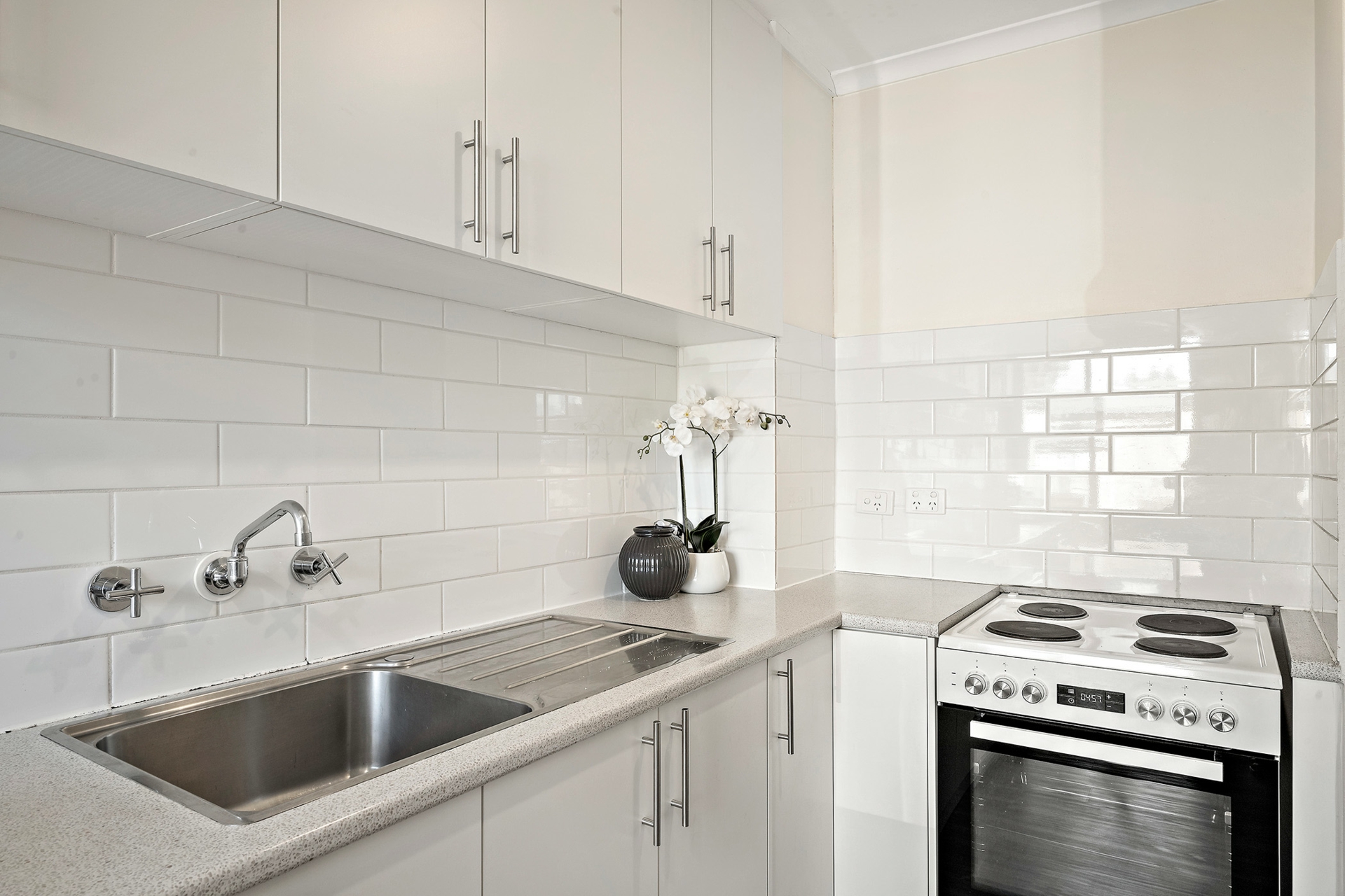 5/2 Keith Street — photo 5 of 18