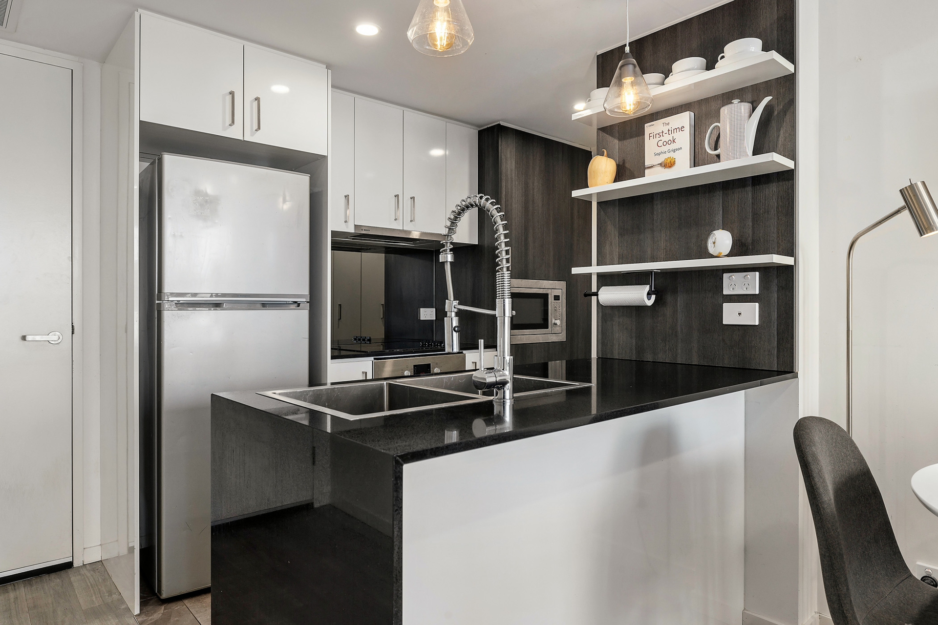 509/8 Cape Street — photo 7 of 17