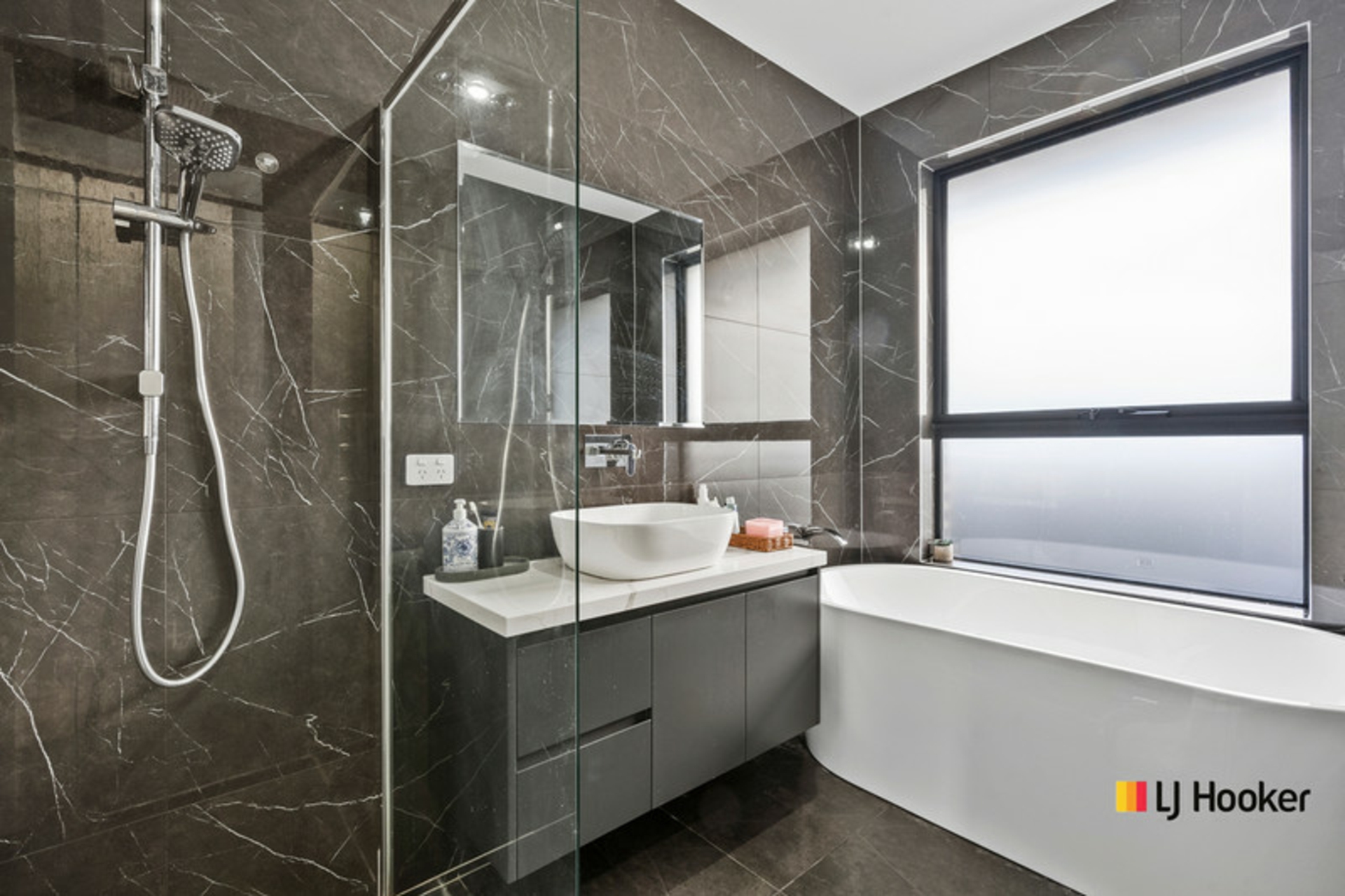 27 Romberg Way — photo 16 of 20