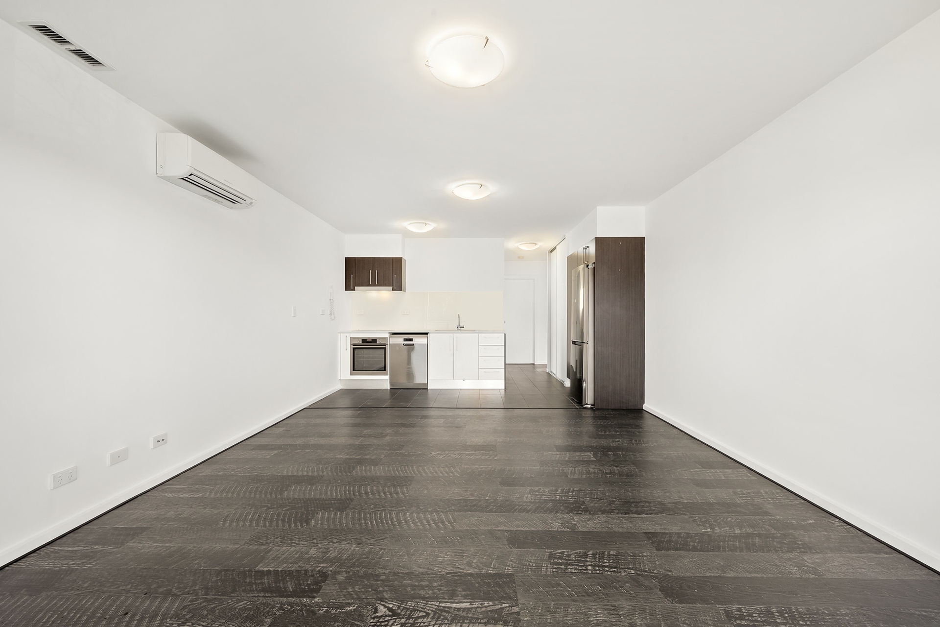99/51 Catalano Street — photo 8 of 9