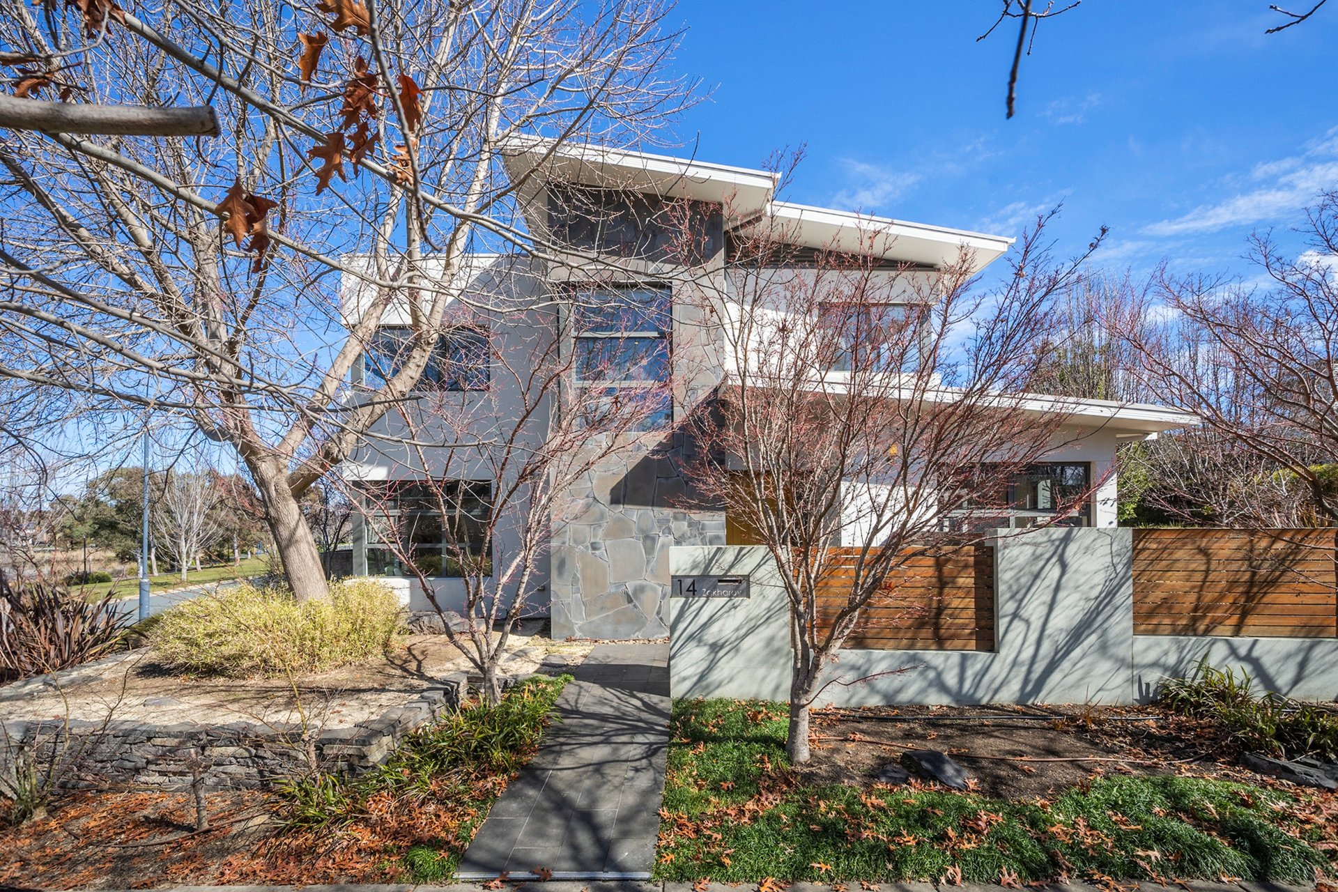 14 Zakharov Avenue — photo 3 of 28