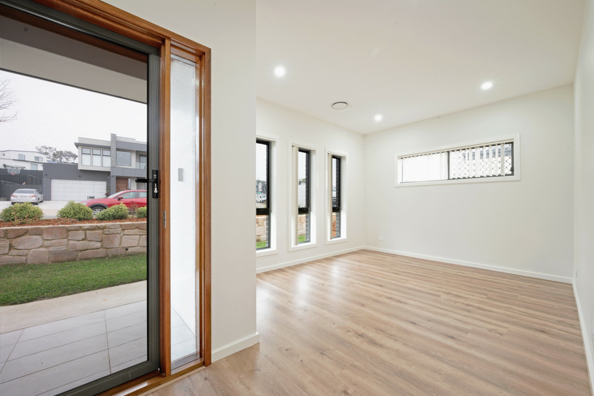 12 Summerhayes Street — photo 7 of 30