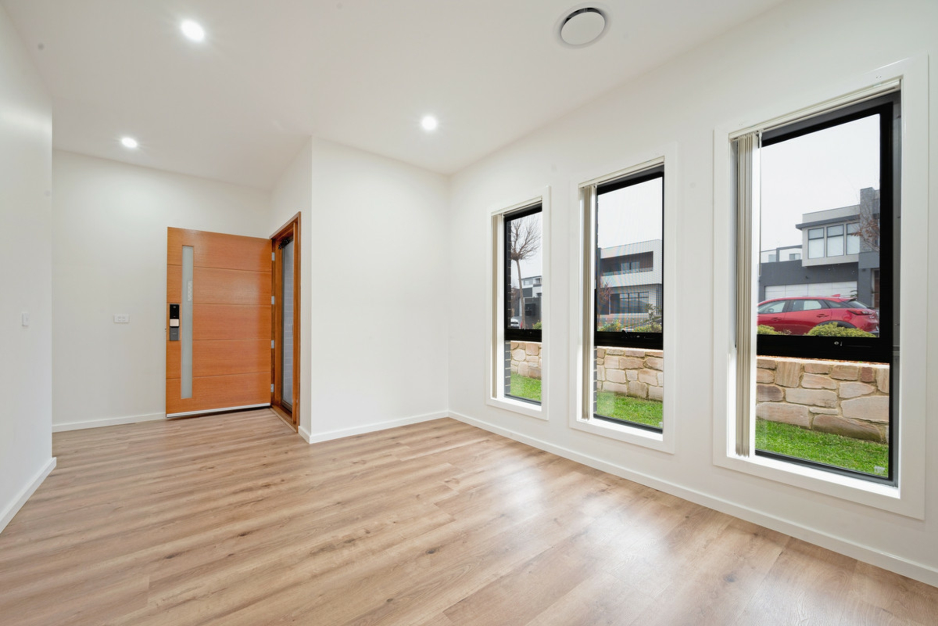 12 Summerhayes Street — photo 8 of 30
