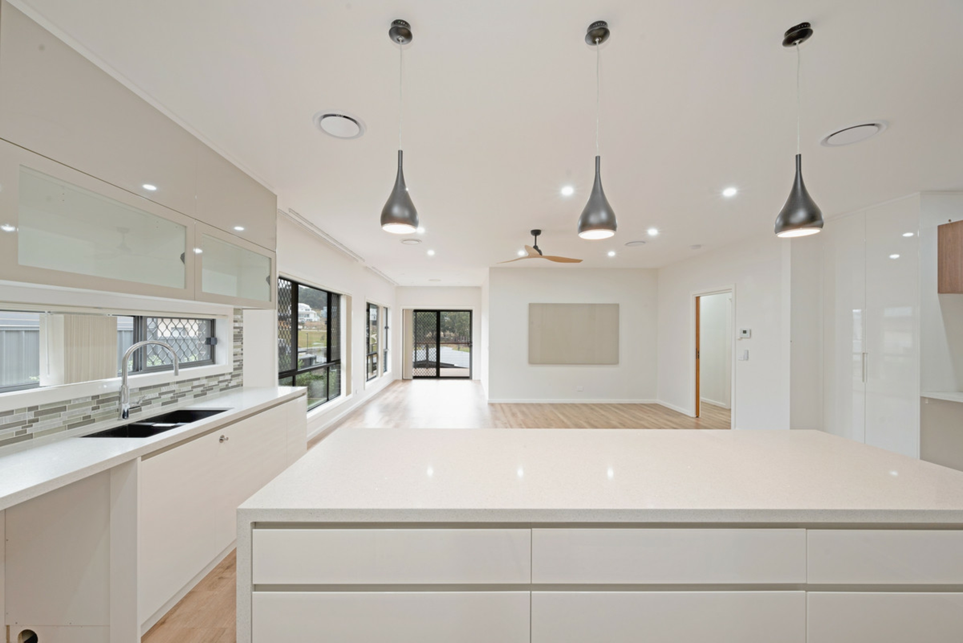 12 Summerhayes Street — photo 15 of 30