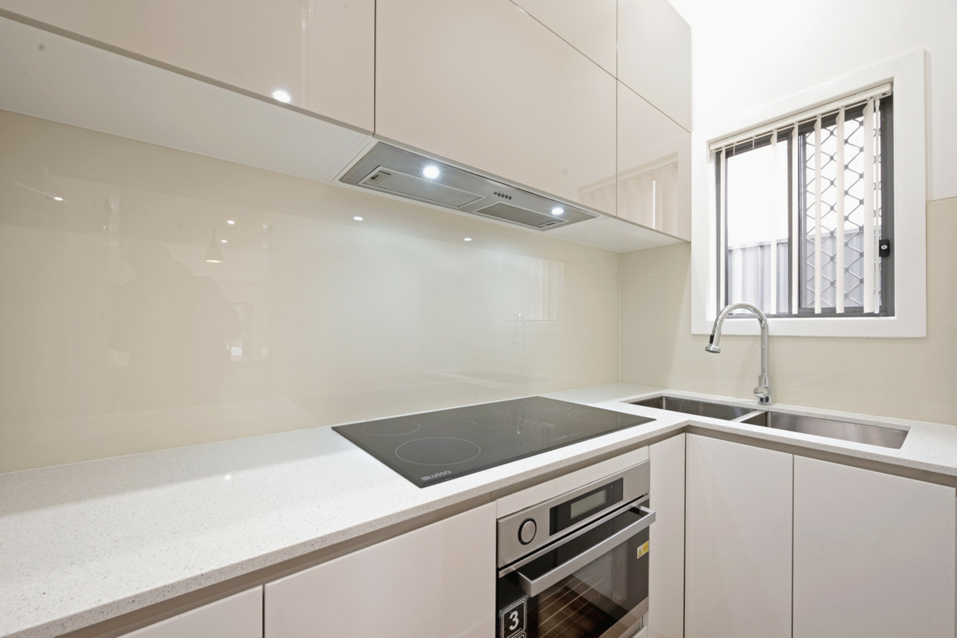 12 Summerhayes Street — photo 16 of 30