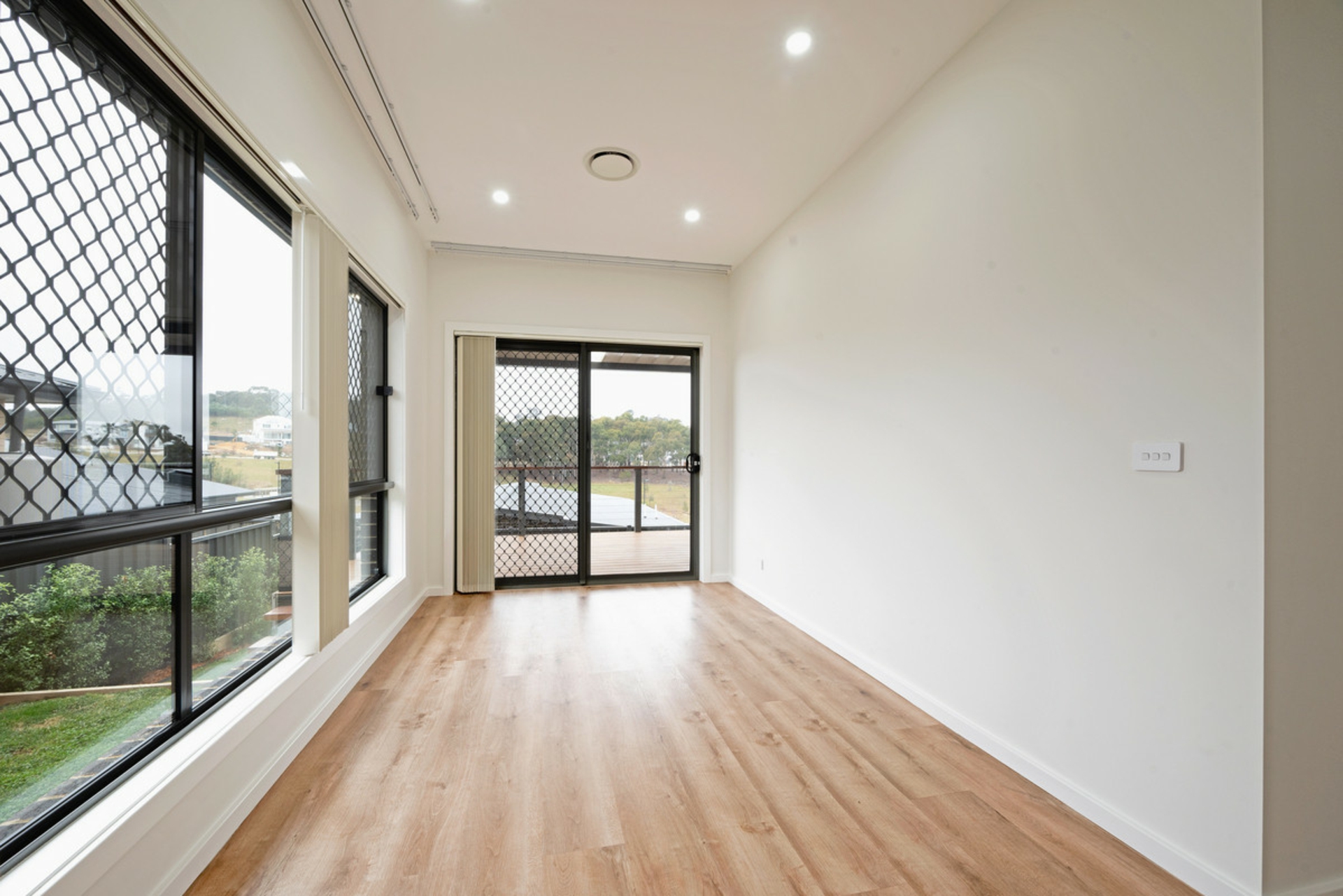 12 Summerhayes Street — photo 18 of 30