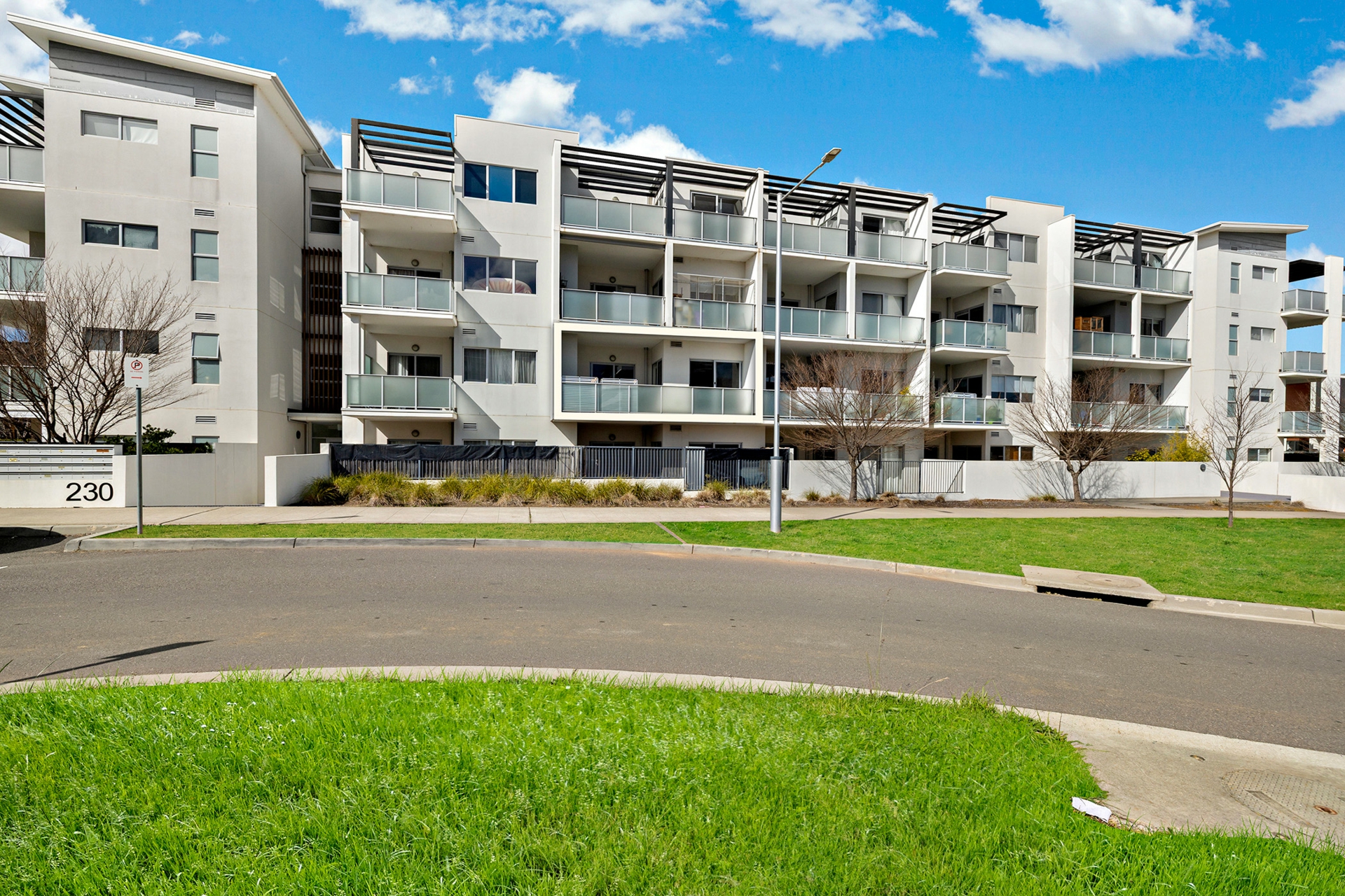 95/230 Flemington Road — photo from LJ Hooker Gungahlin