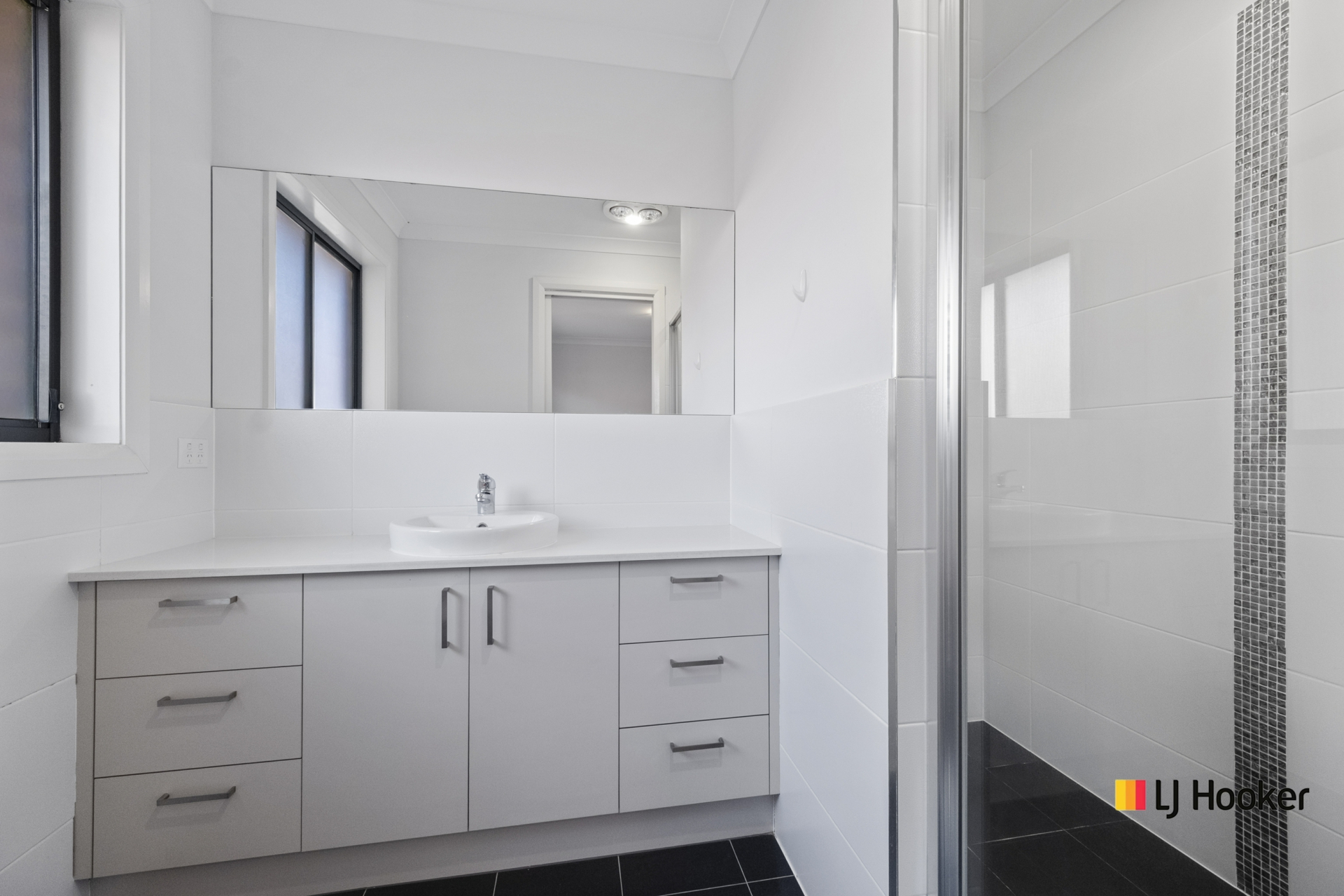 29 Bieundurry Street — photo 8 of 15