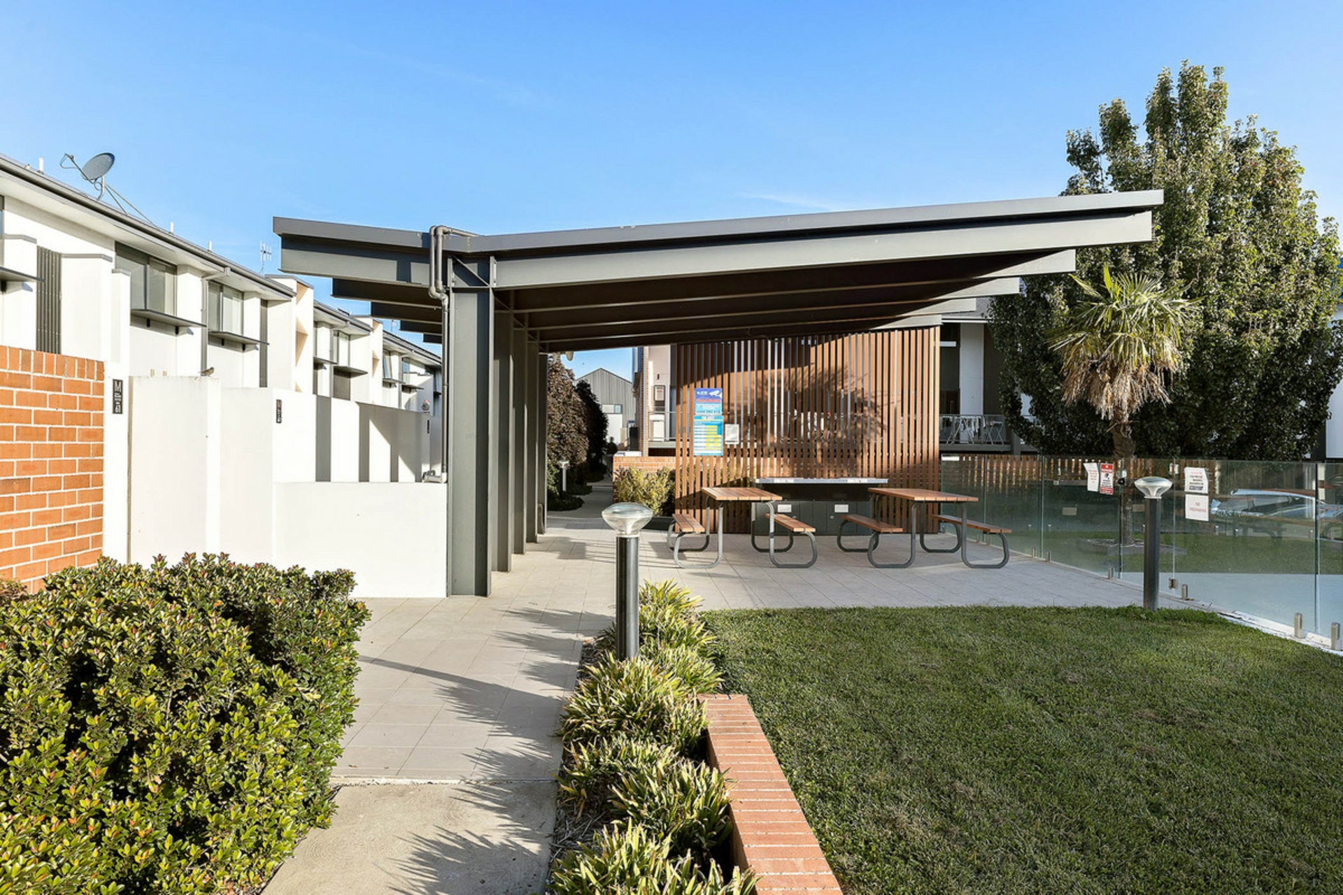 29/363 Mirrabei Drive — photo 16 of 17
