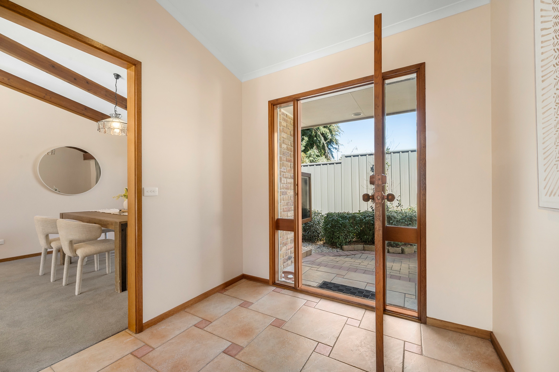 25 Aroona Court — photo 3 of 18
