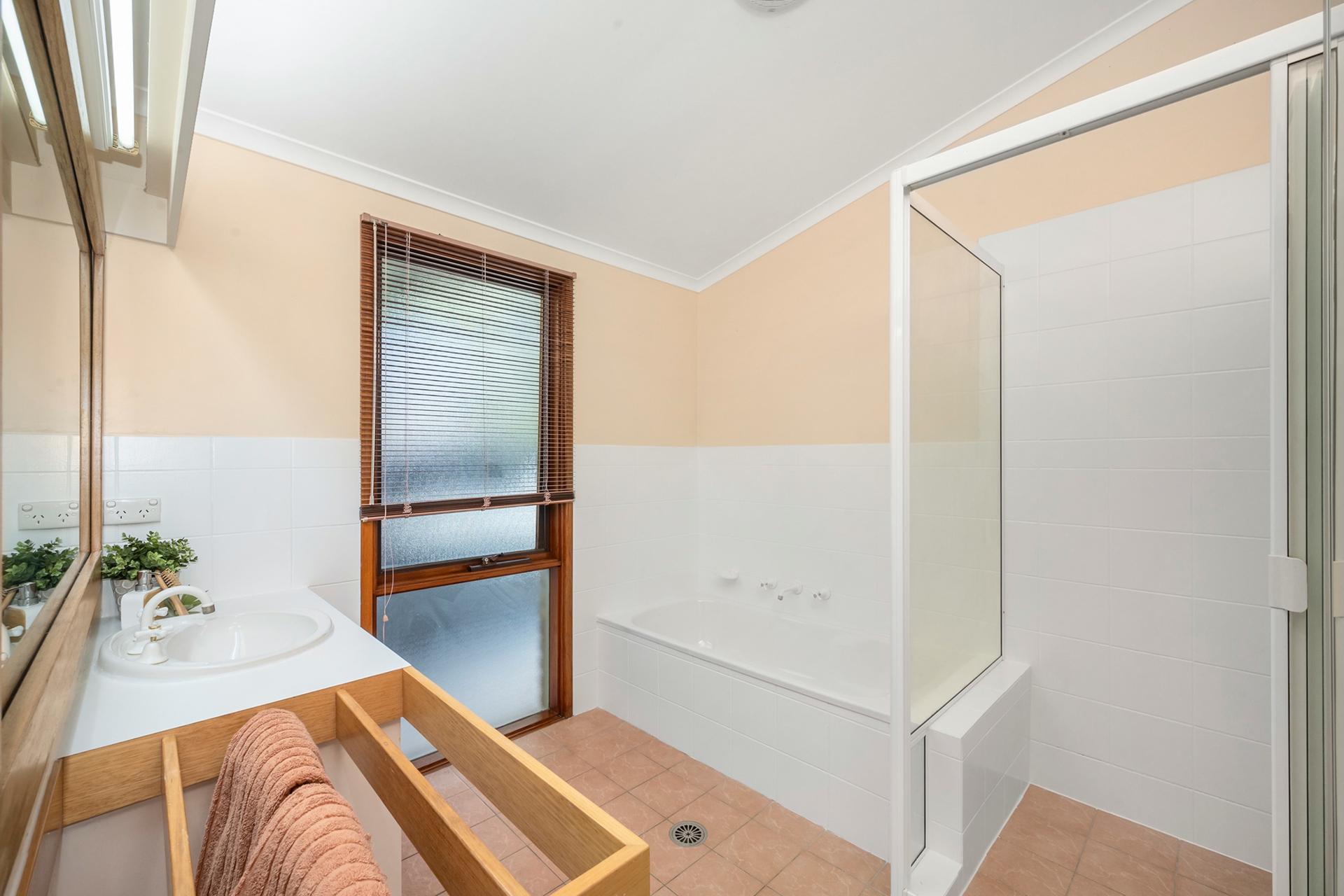 25 Aroona Court — photo 15 of 18