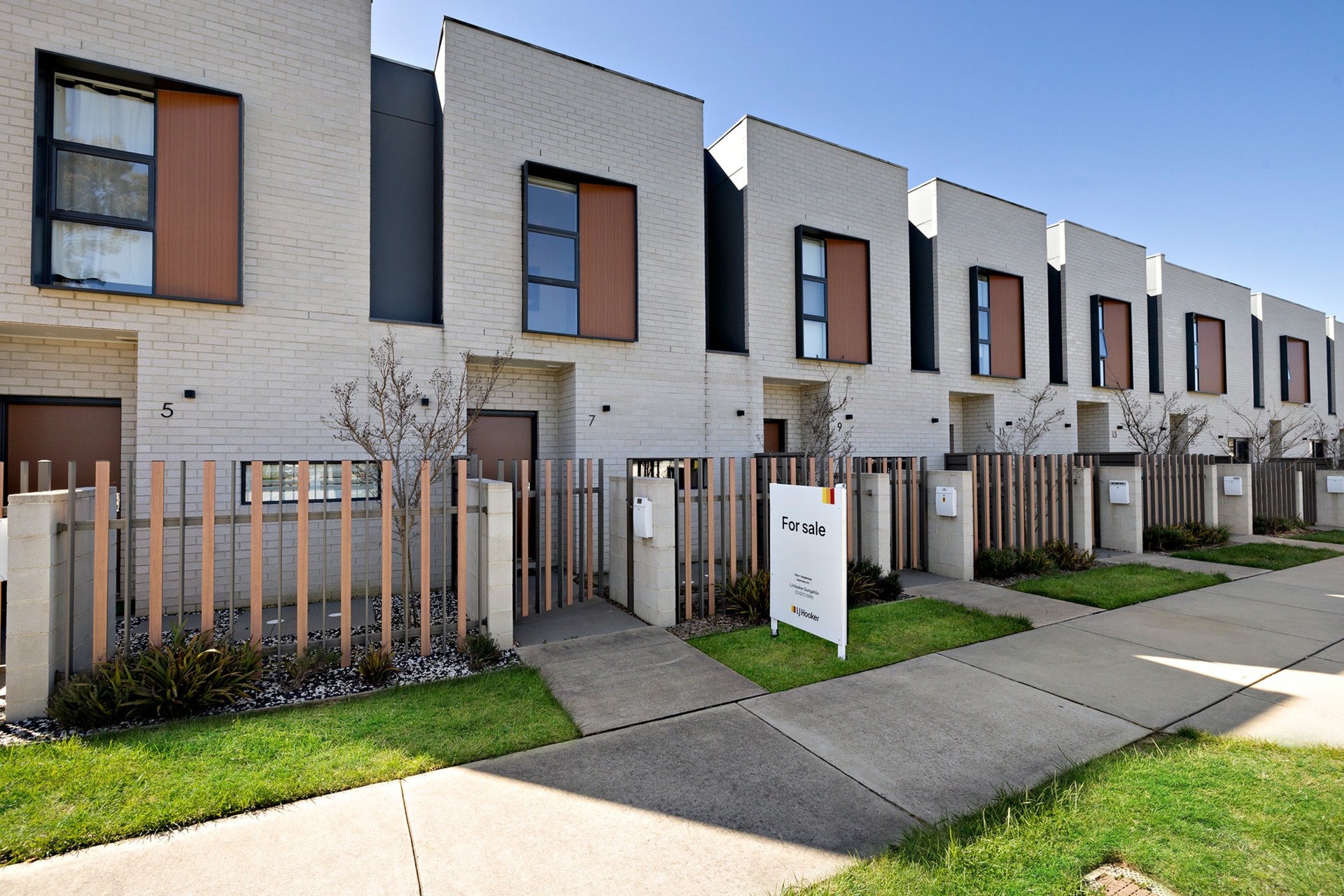 23/7 Pademelon Street — photo 2 of 12